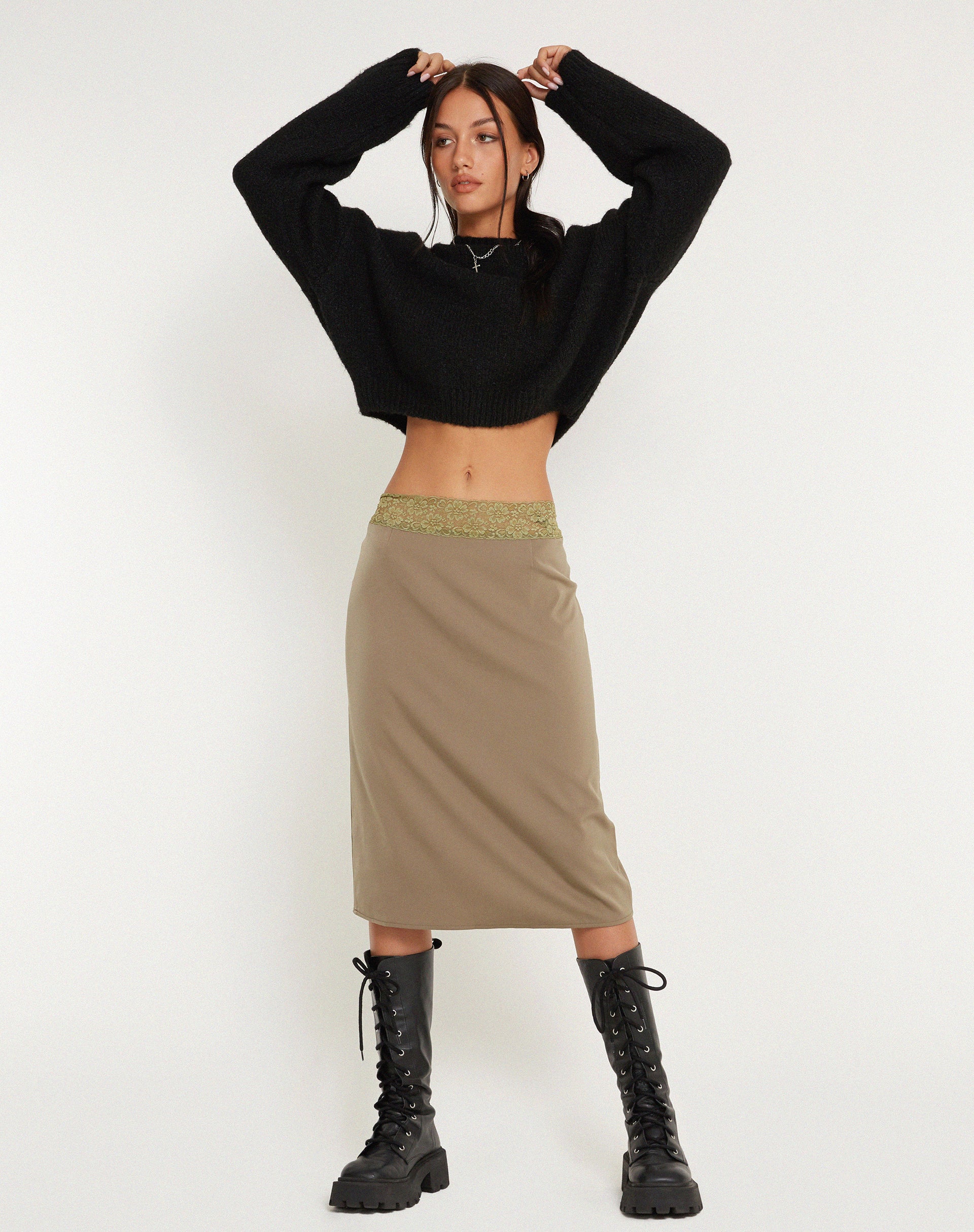 image de Golda Midi Skirt in Satin Avocado
