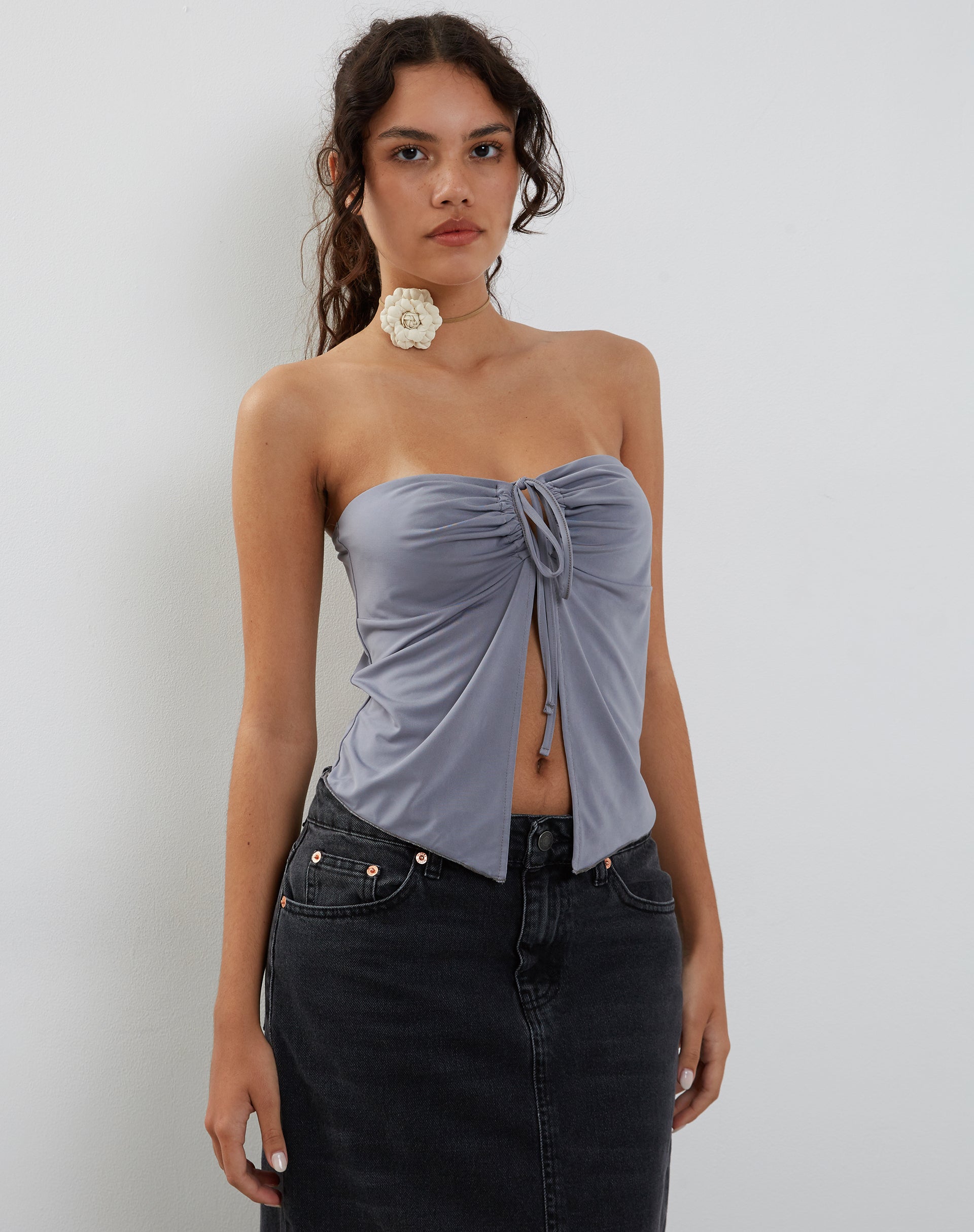 Image de Greta Tie Front Bandeau Top in Grey