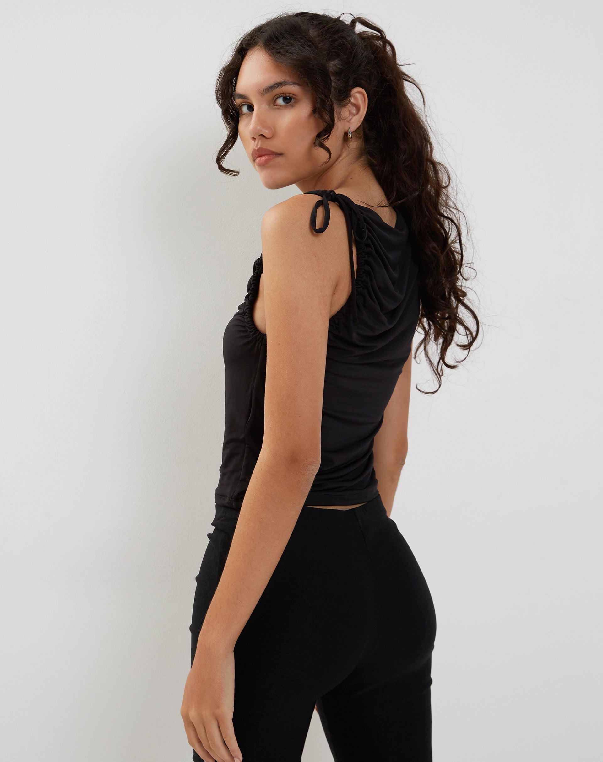 Image de Hagne Vest Top in Black
