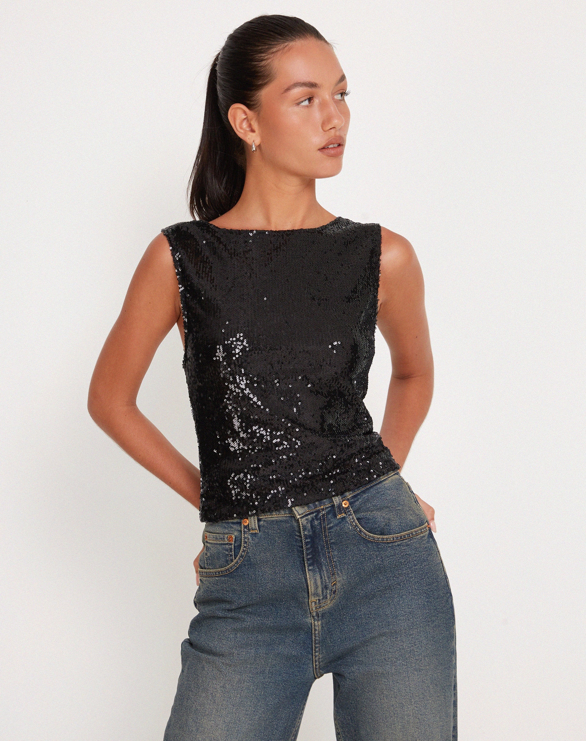 image de Hala Crop Vest Top in Black Sequin
