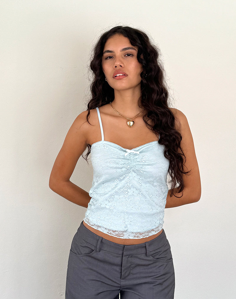 Image de Hali Cami Top in Ice Blue Orchid Lace