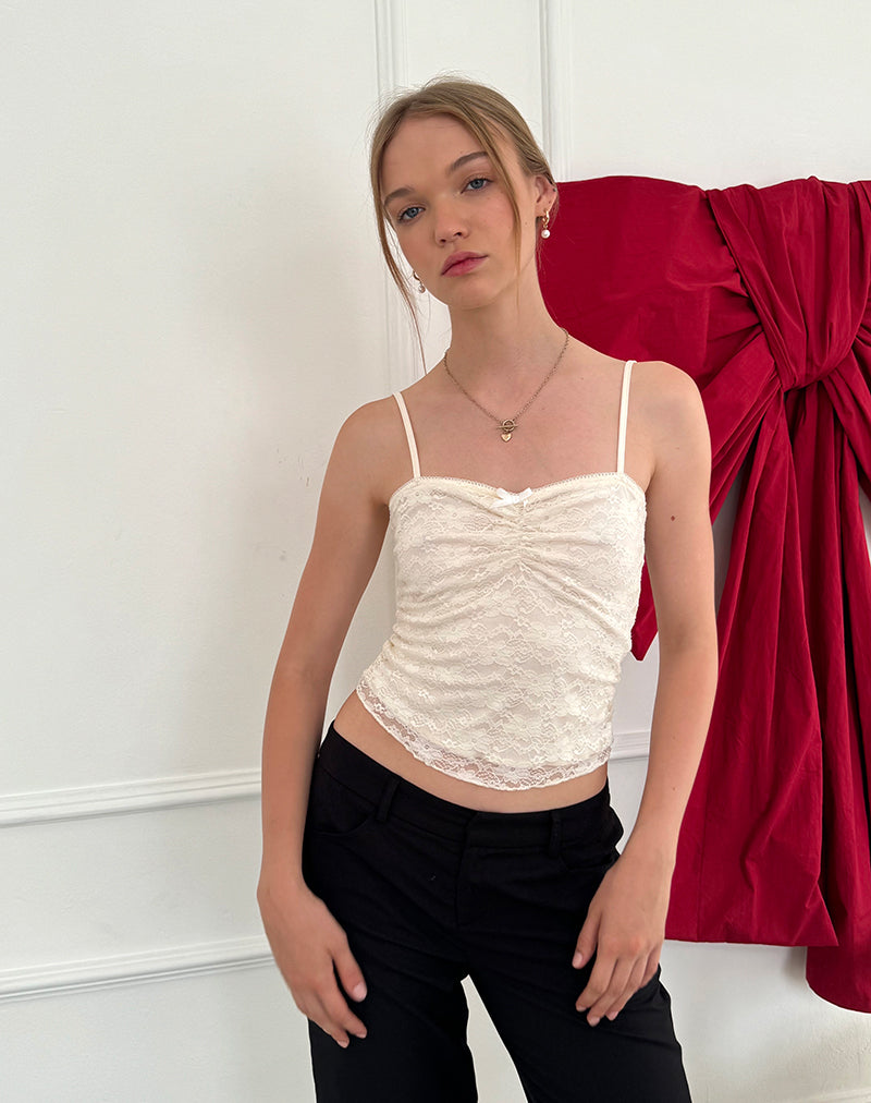 Image de Hali Cami Top in Ivory Orchid Lace