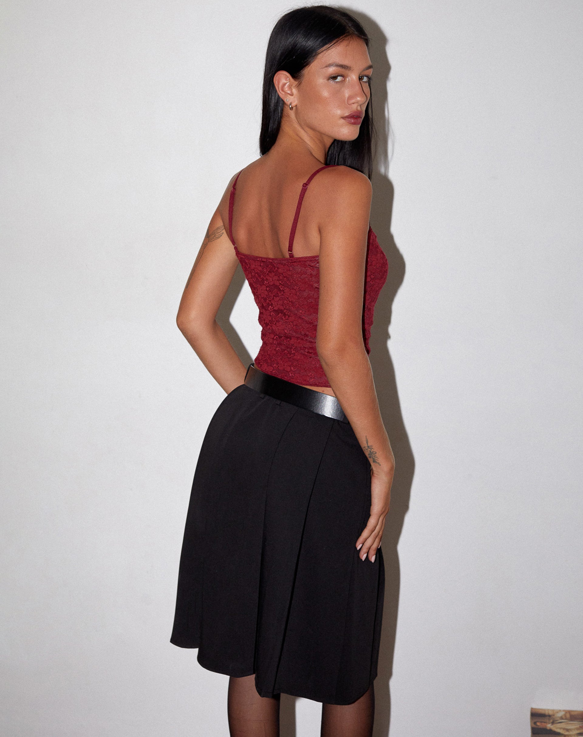 Image de Hali Lace Cami Top in Maroon