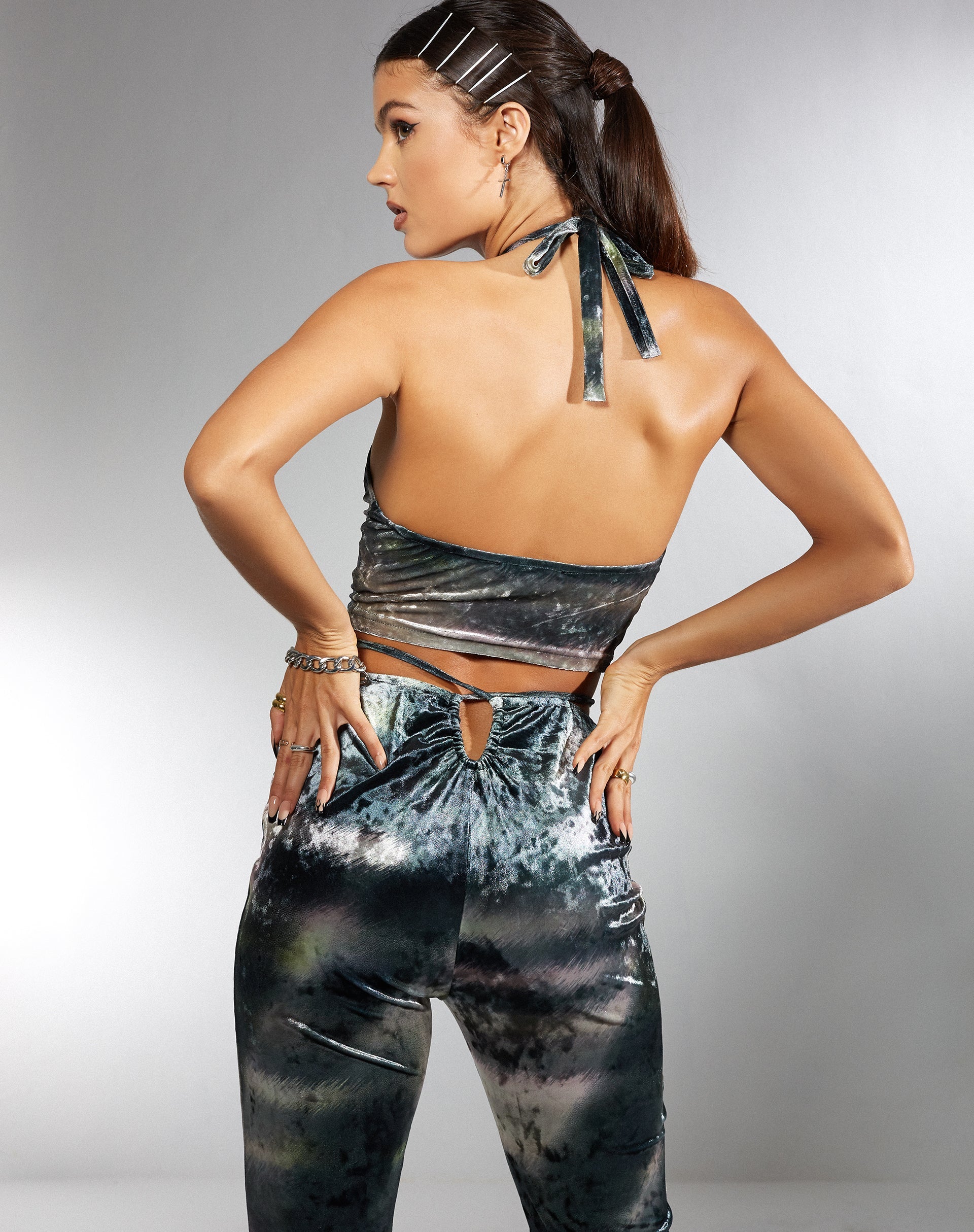 Image de MOTEL X IRIS Halima Crop Top in Abstract Camo
