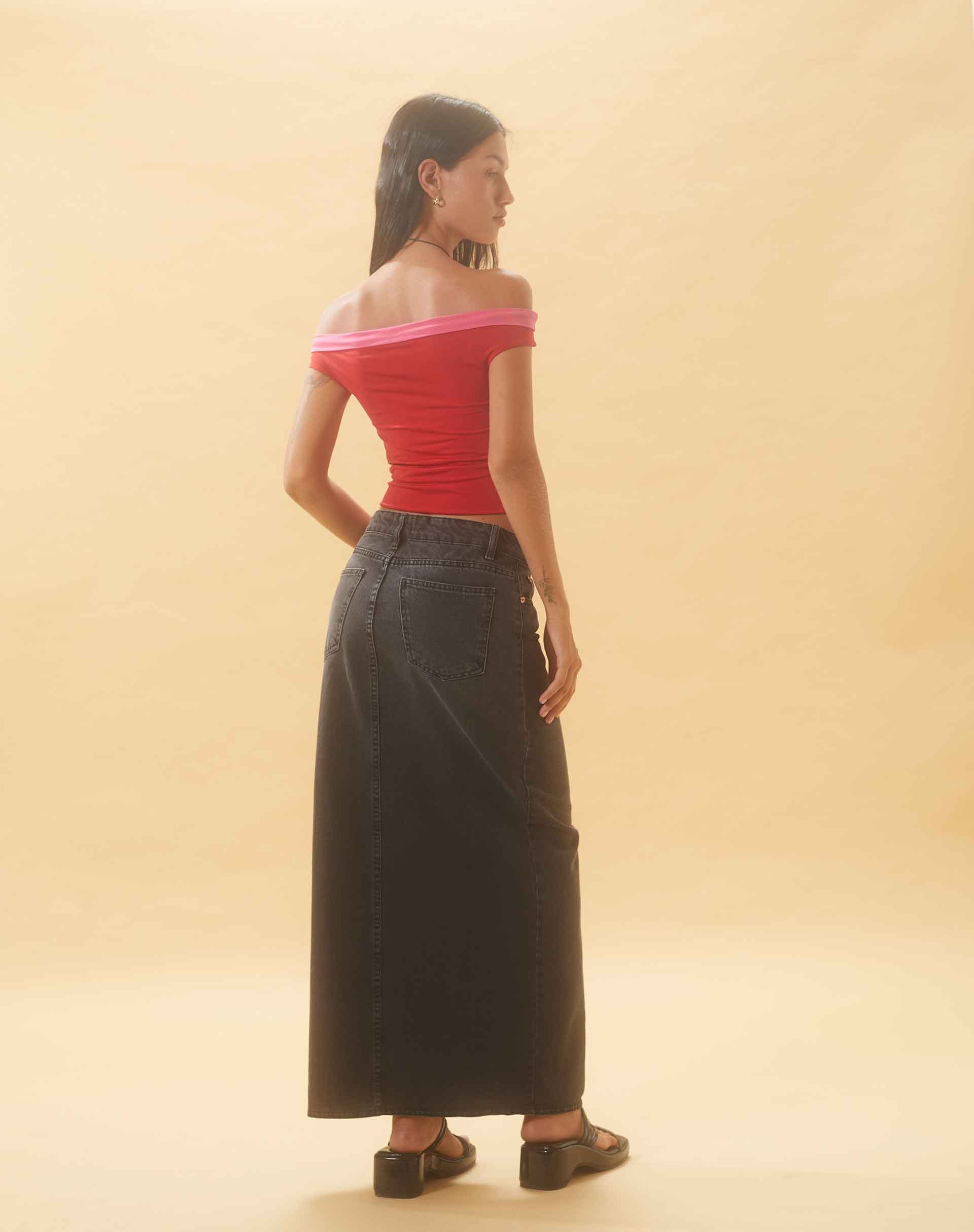 Image de Jupe longue en denim à taille basse en noir vintage