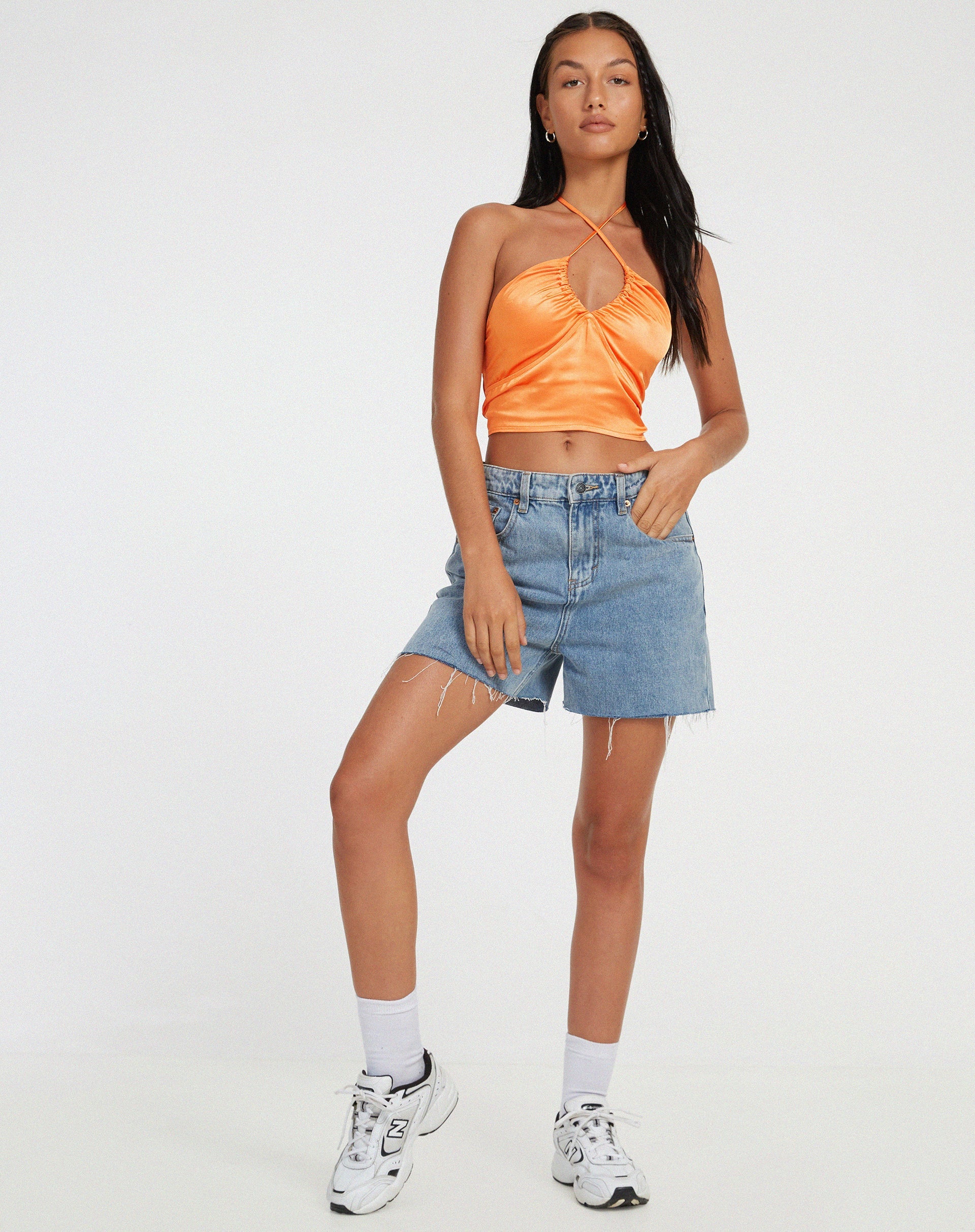 image de Haltri Crop Top in Satin Orange
