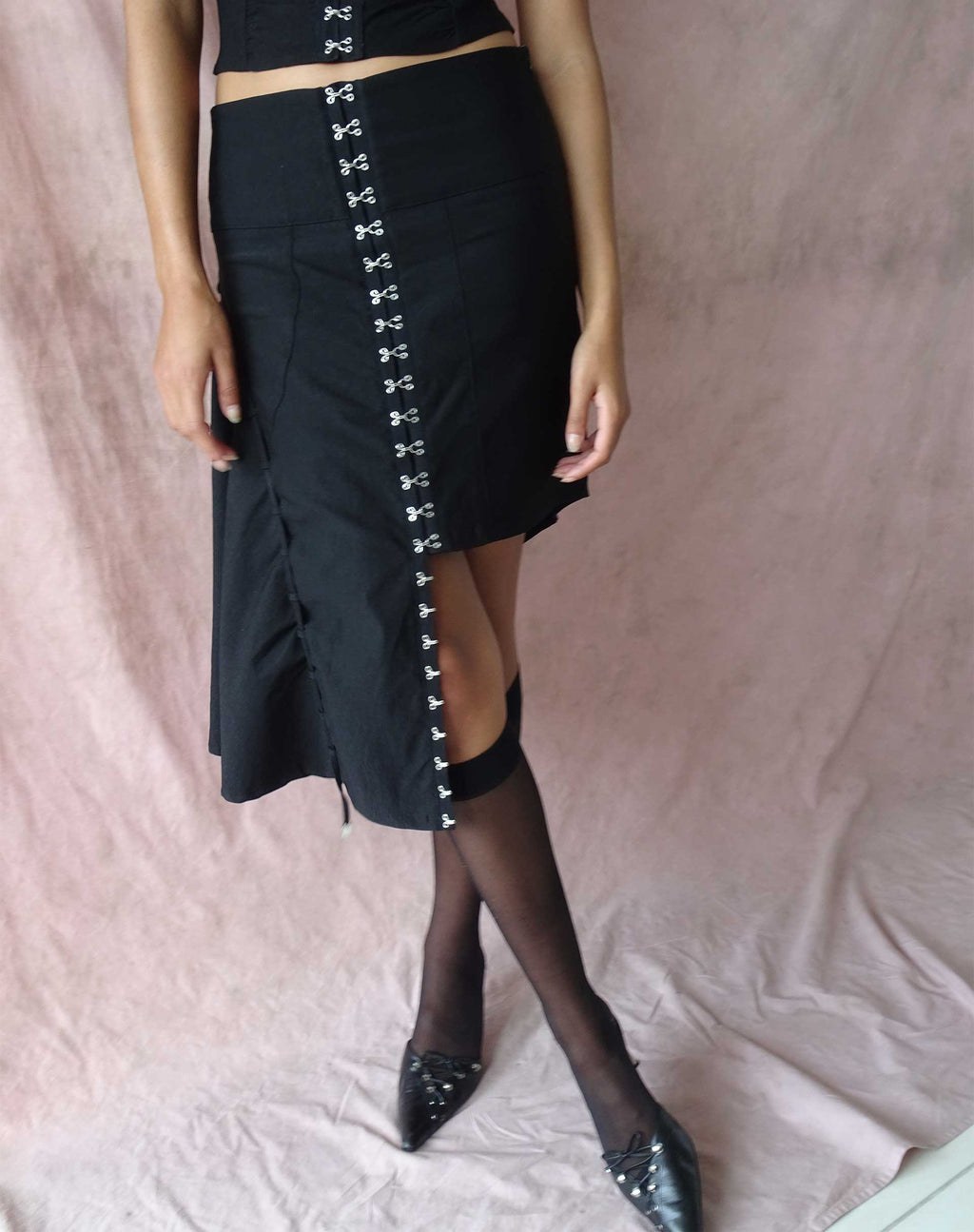 Jupe midi asymétrique Carlisia, noir