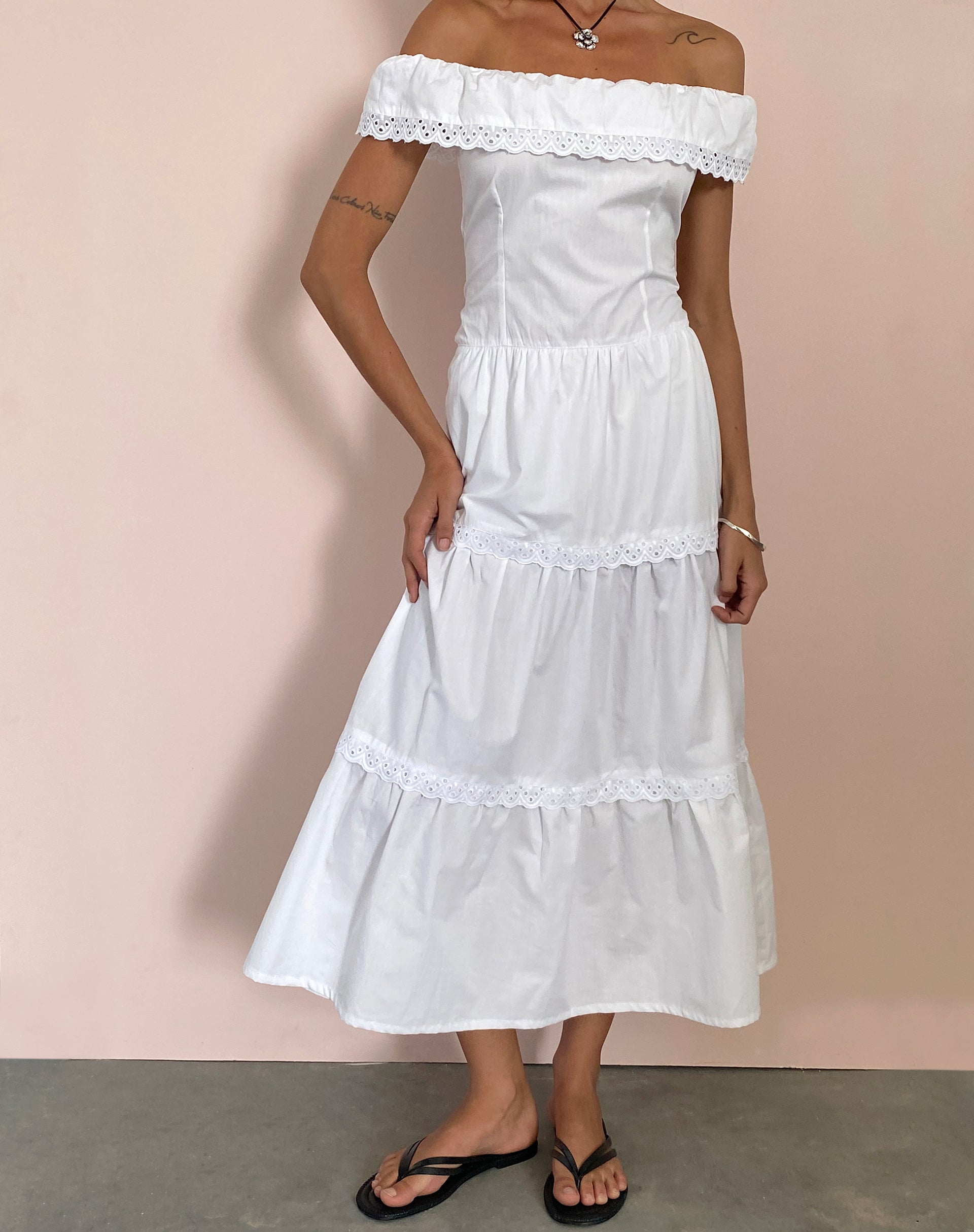 Image de Helpa Tiered Bardot Maxi Dress in White