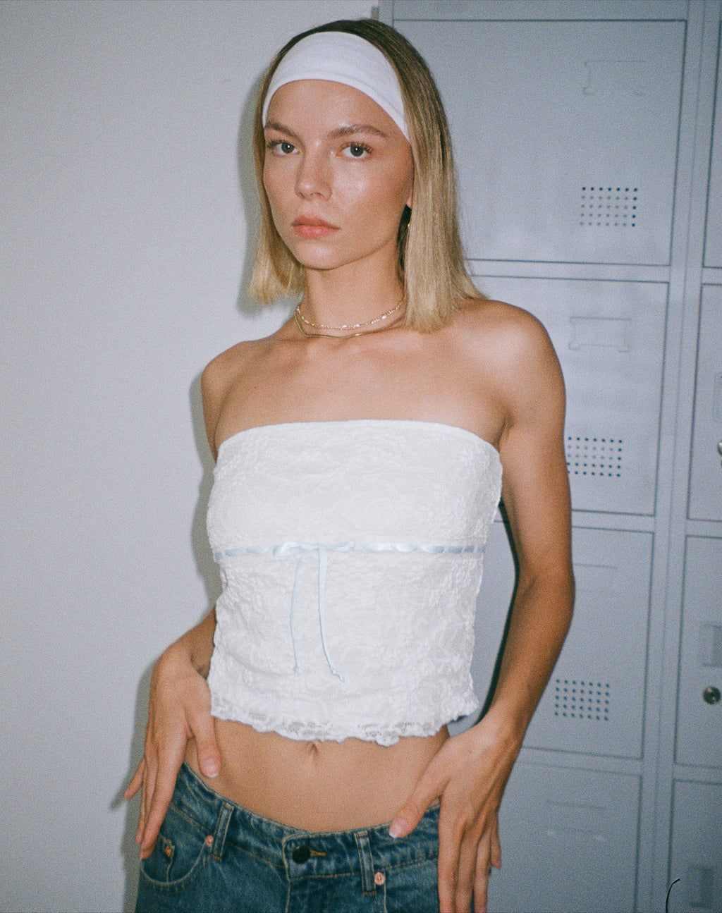 Top bandeau Ilina en dentelle ivoire