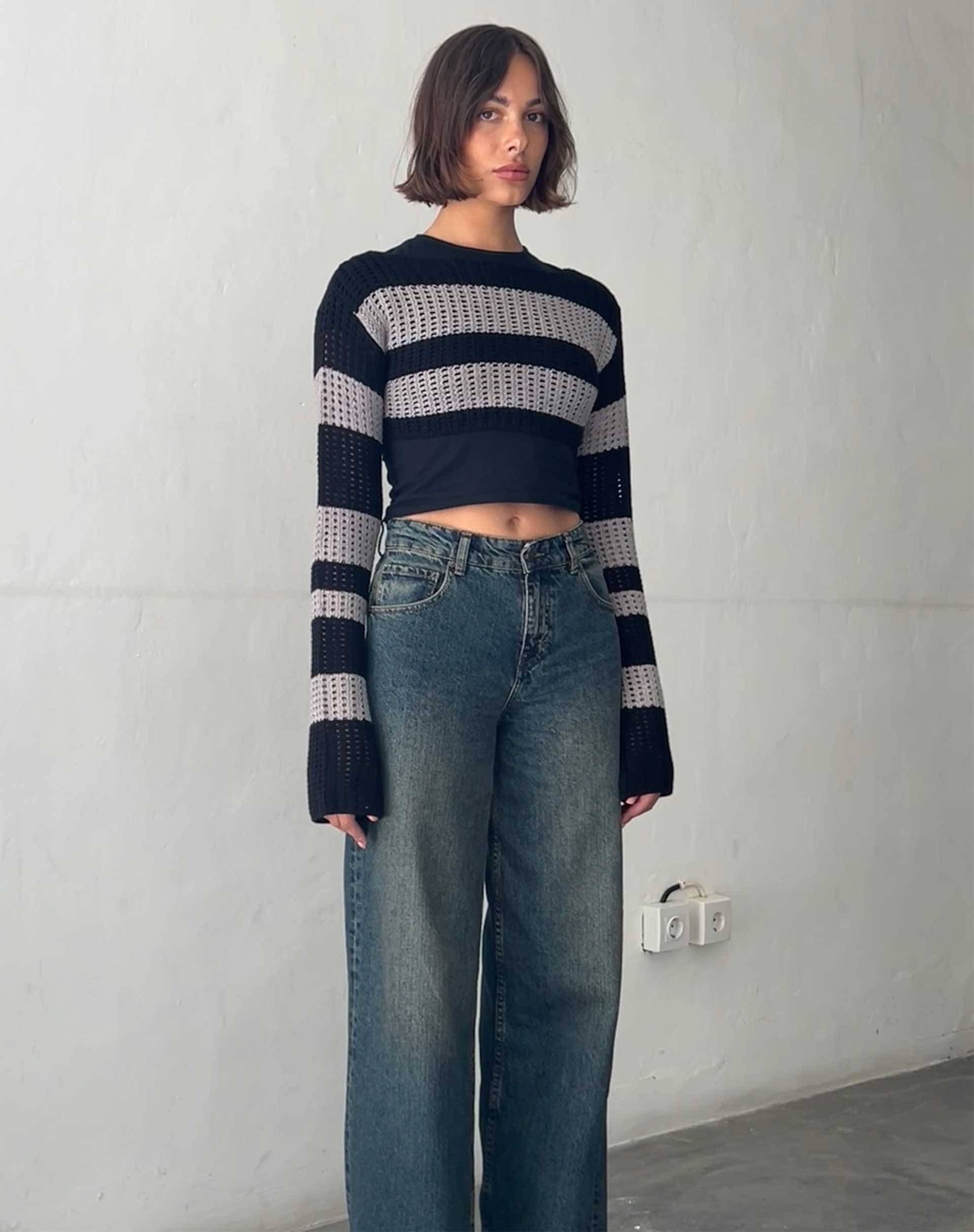 Image de Ozzy Bolero Top in Black Grey