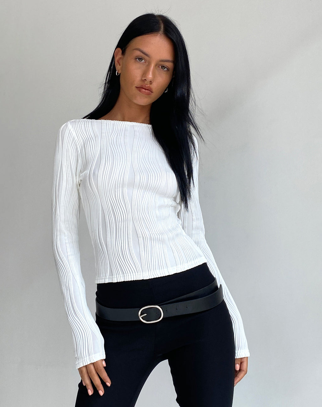 Amabon Long Sleeve Crop Top in Crinkle White (Top court à manches longues, blanc froissé)