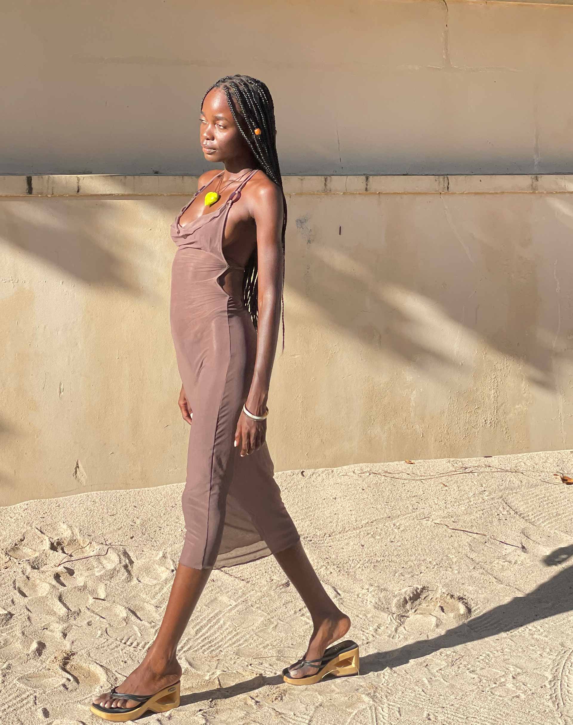 Image de Maysa Midi Dress in Mesh Coffee