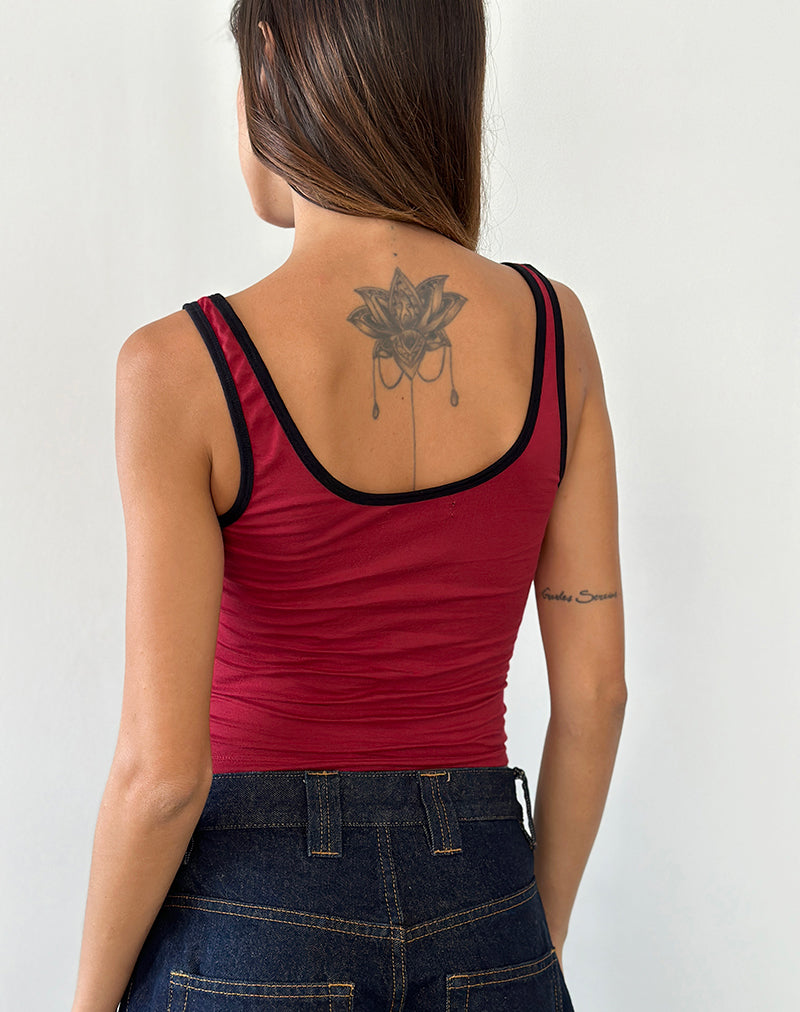 Image de Jastiya Top en rouge adrénaline avec fixation noire