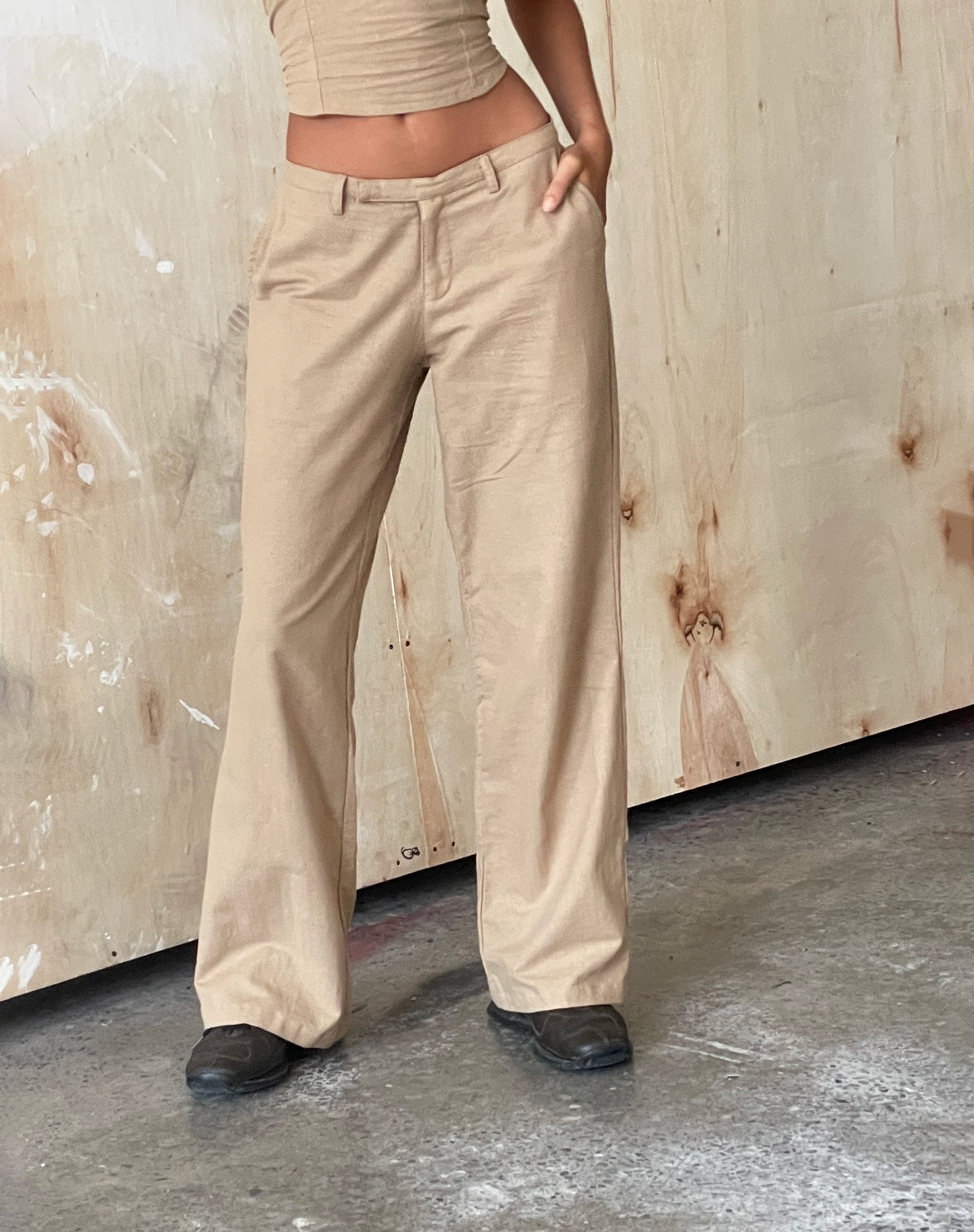 Image de MOTEL X JACQUIE Pantalon Jawi en taupe clair