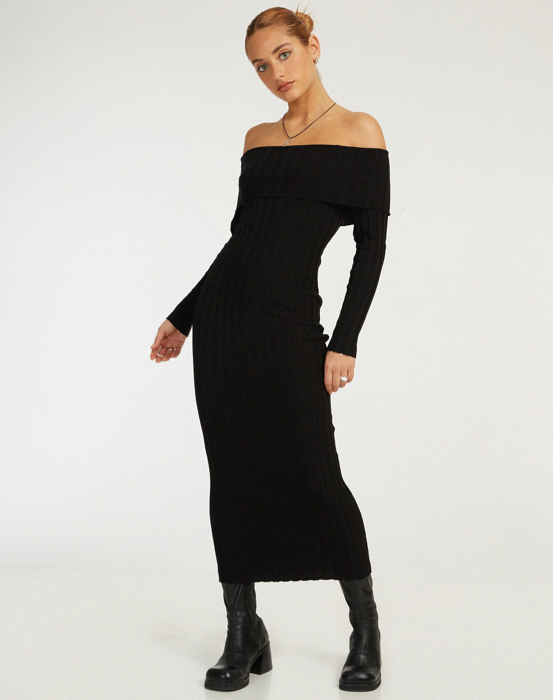 image de Jesuita Bardot Knitted Midi Dress in Black
