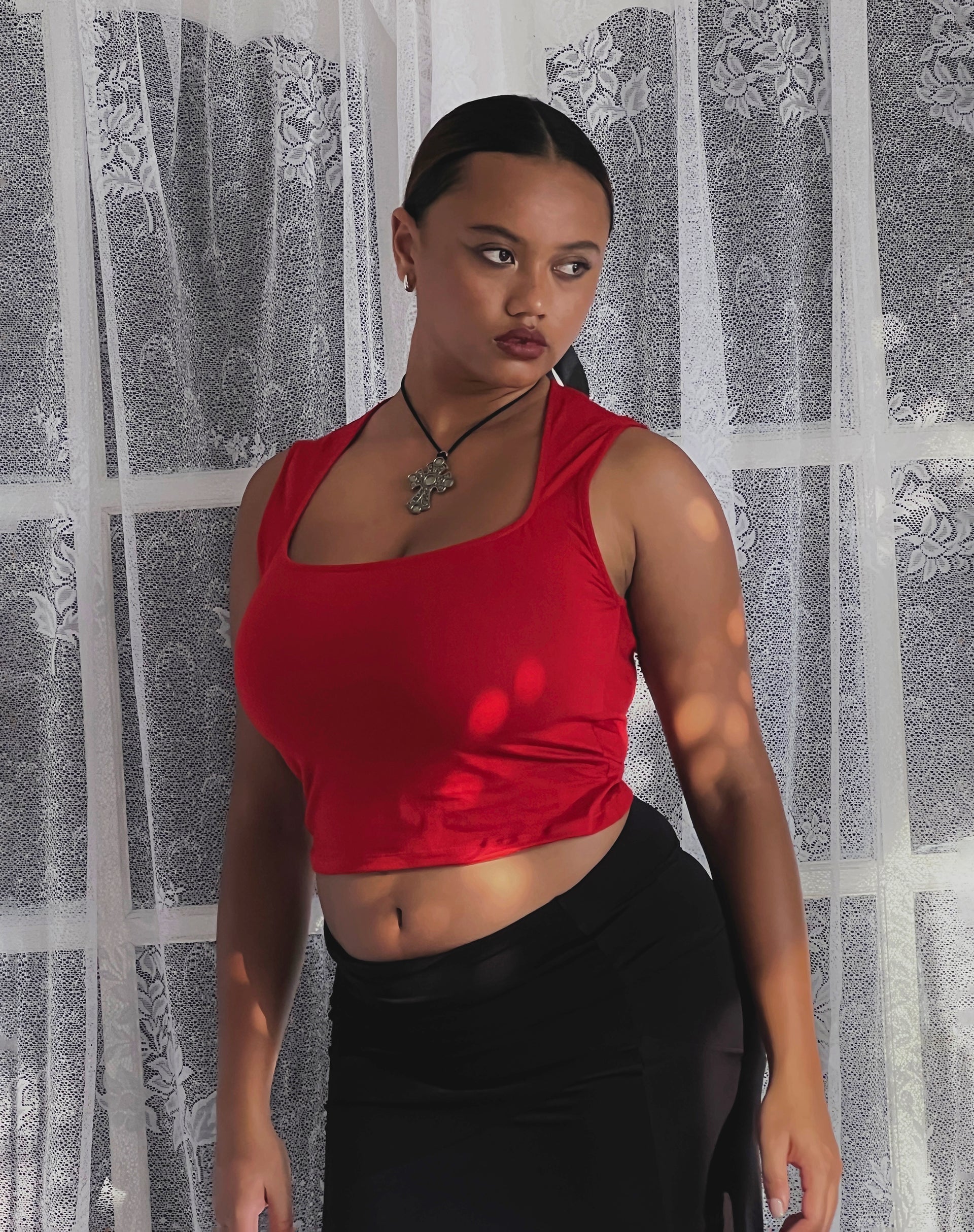 Image de Jinsu Crop Top in Adrenaline Red
