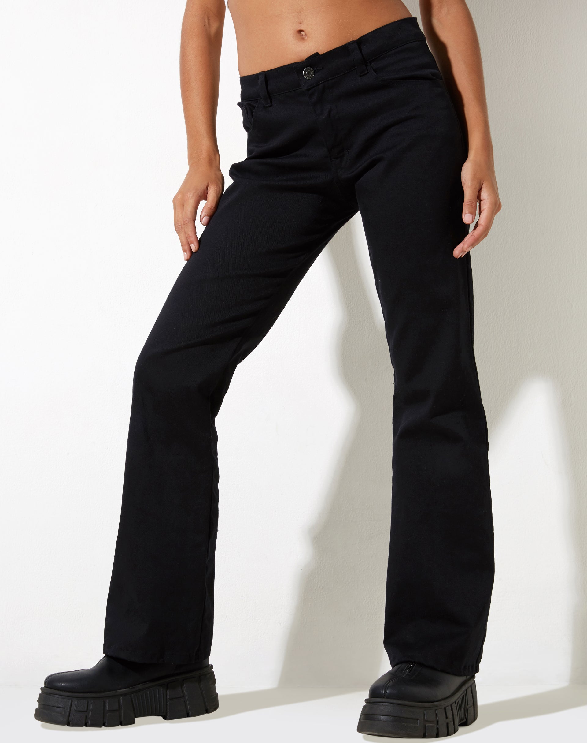 image de Jopan Flare Trouser in Twill Black