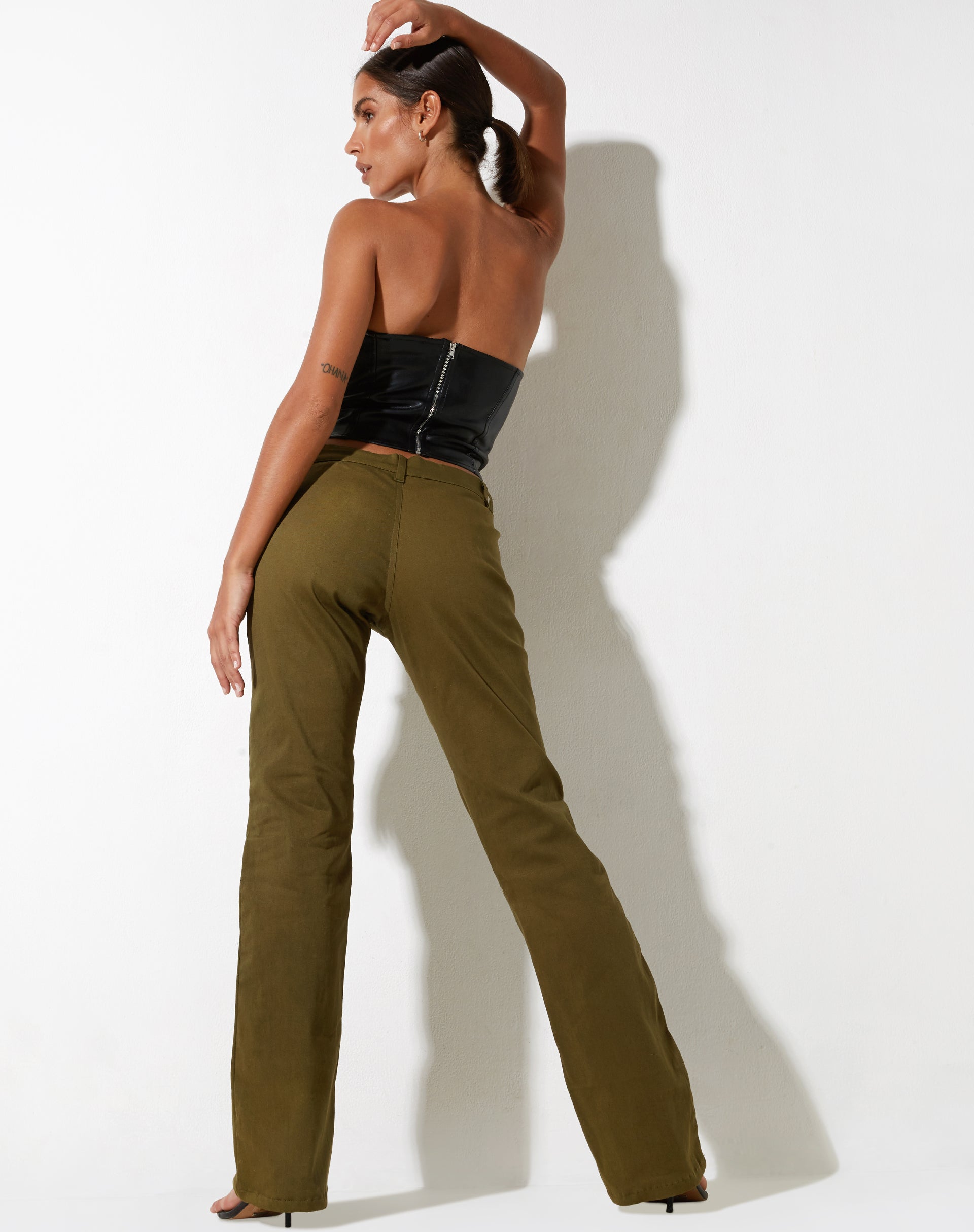 Image du pantalon Jopan en sergé olive foncé