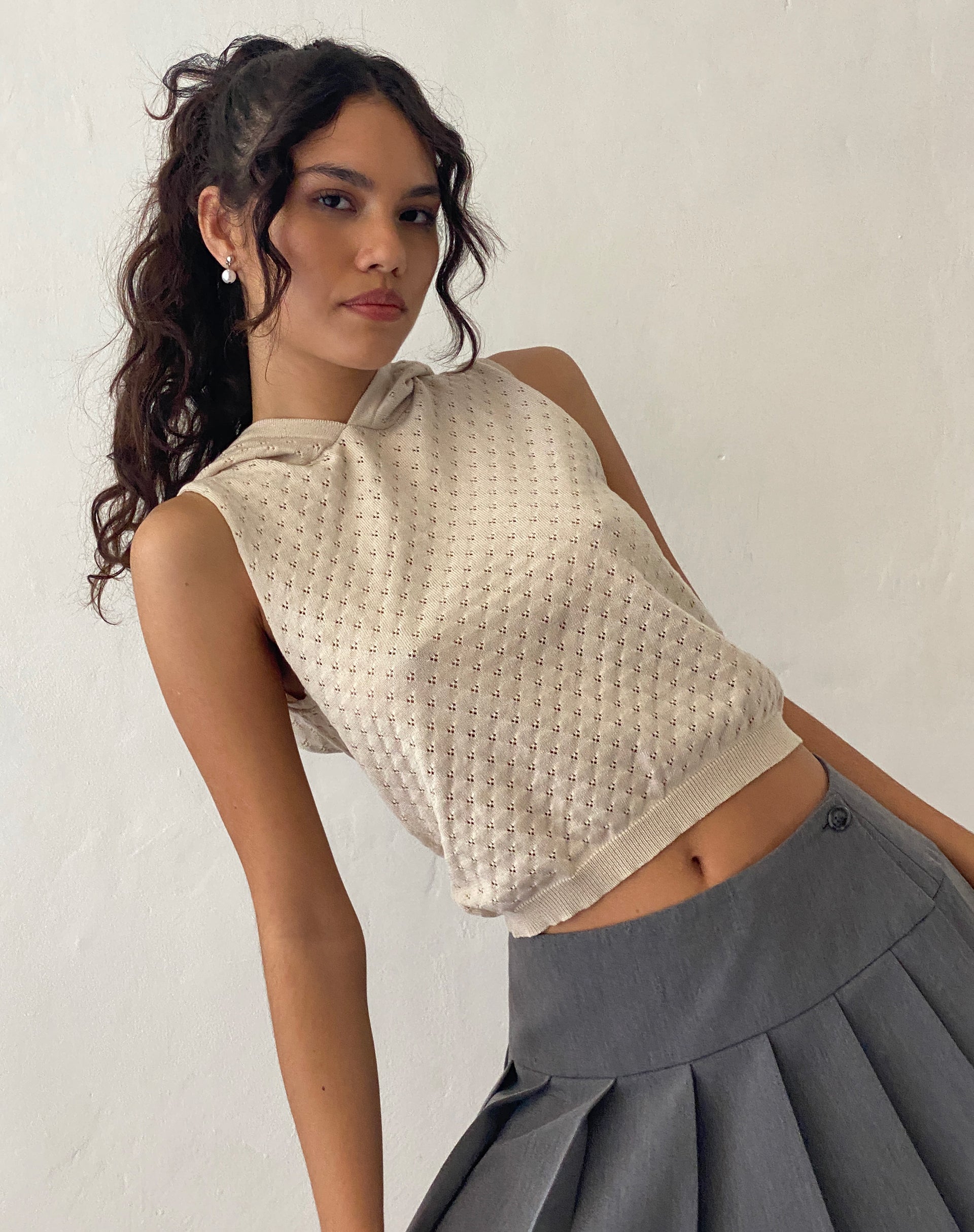Image de Kaede Top gilet à capuche en maille naturelle