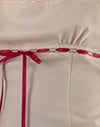  Crème avec reliure rouge