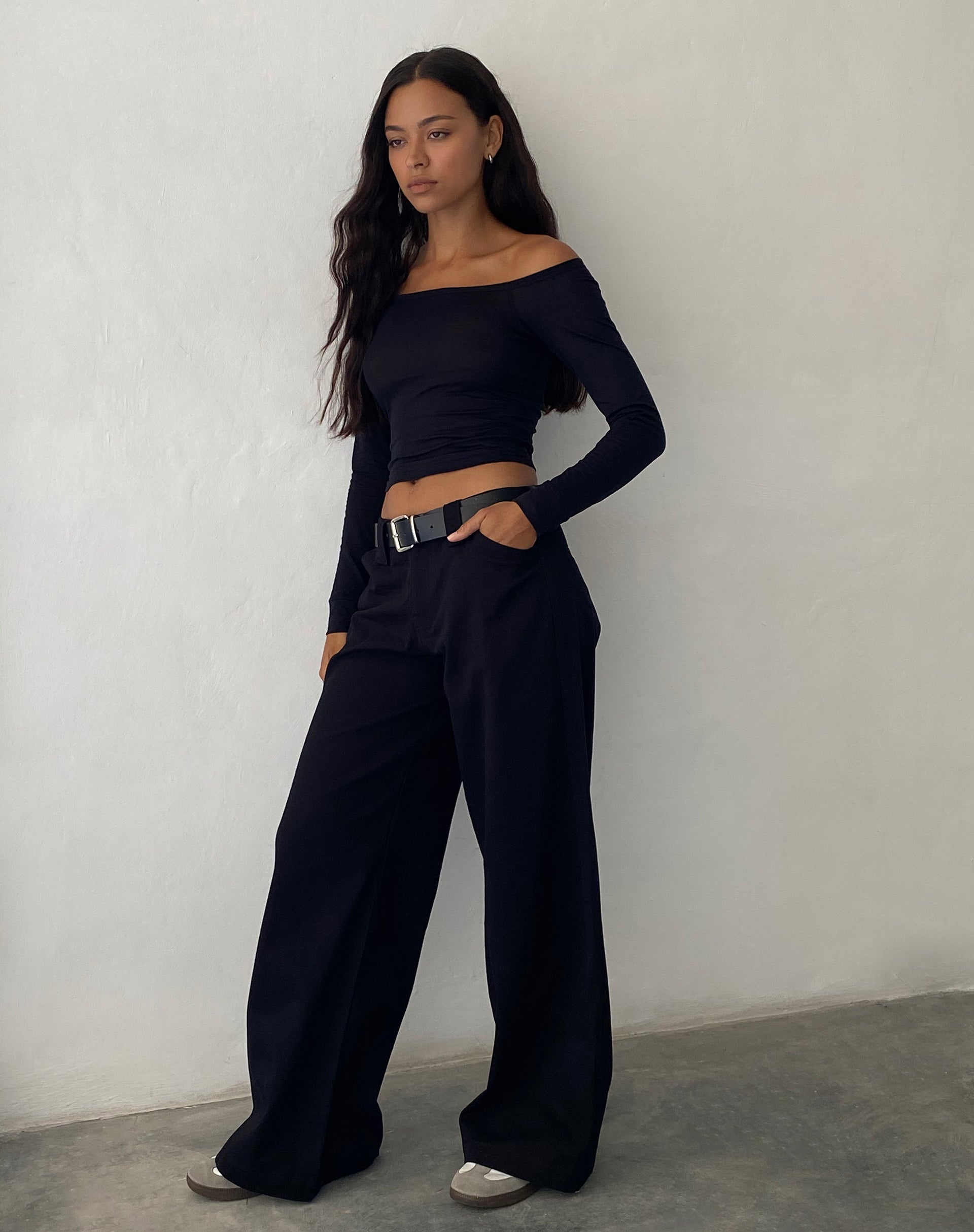 Image de Kaomy Pantalon à jambes larges en noir