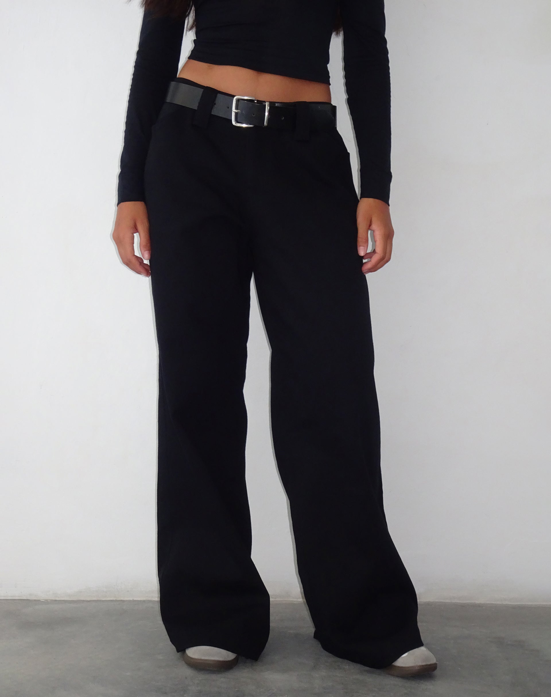 Image de Kaomy Pantalon à jambes larges en noir