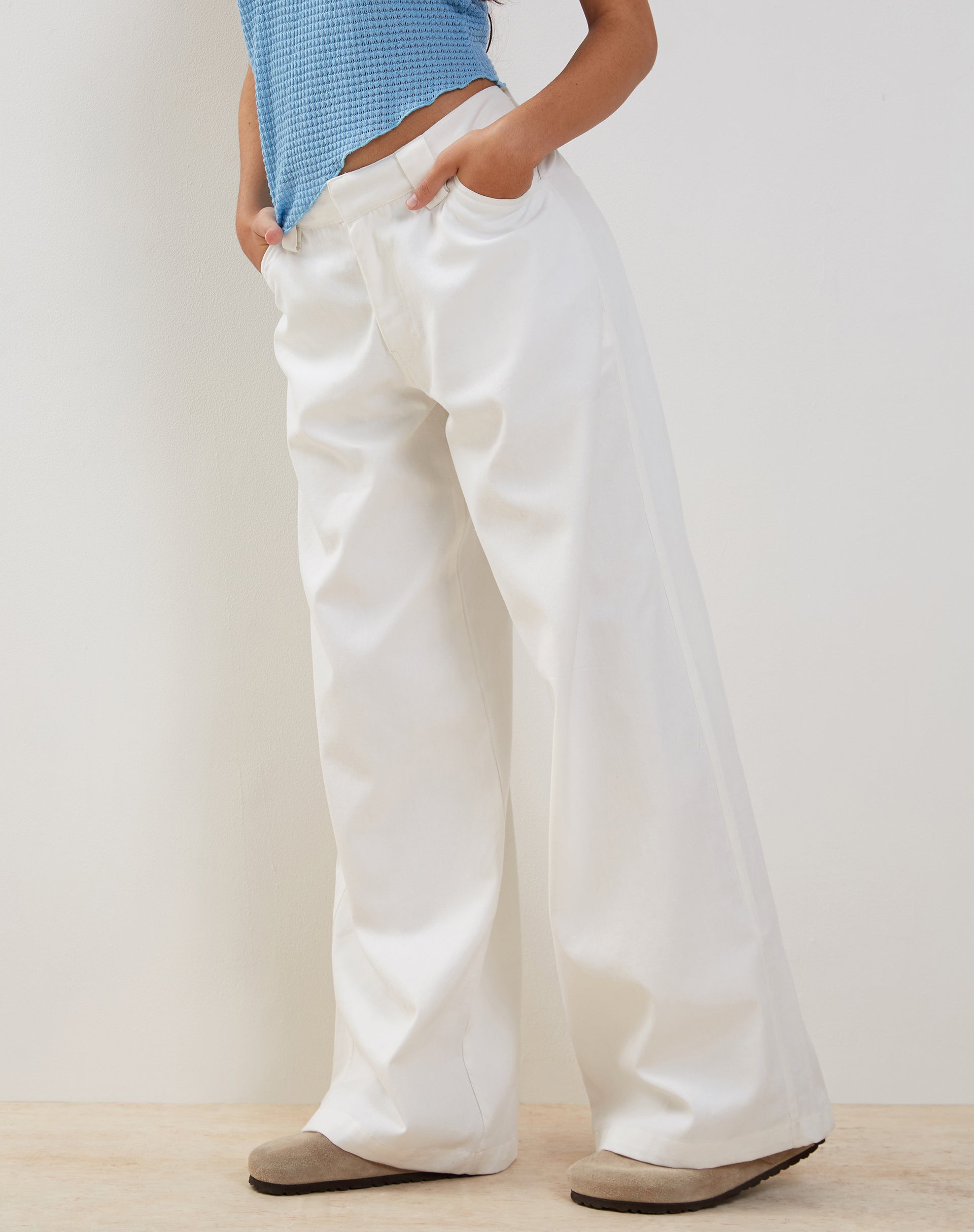 Image de Kaomy Pantalon à jambes larges en blanc
