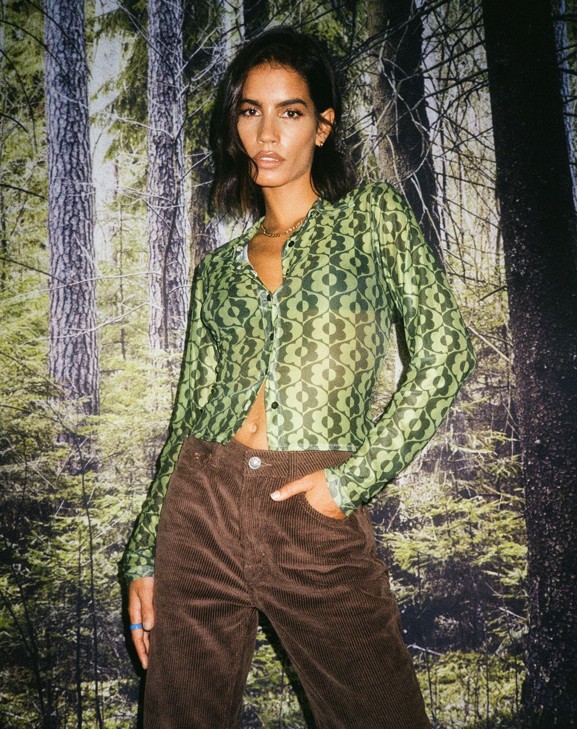 image de Kelly Cropped Shirt in Wavy Daisy Green