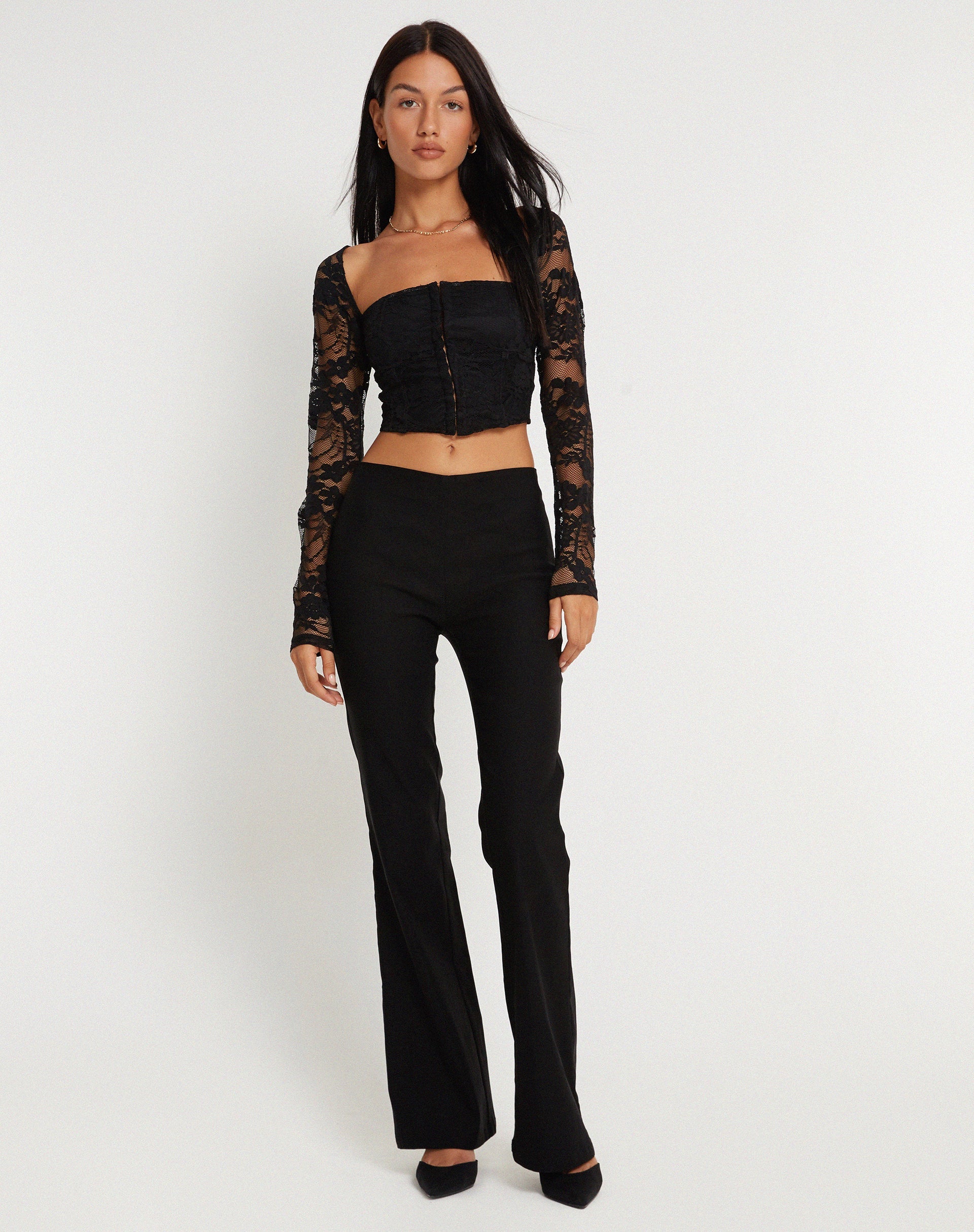 image de Khalifa Long Sleeve Top in Lace Black