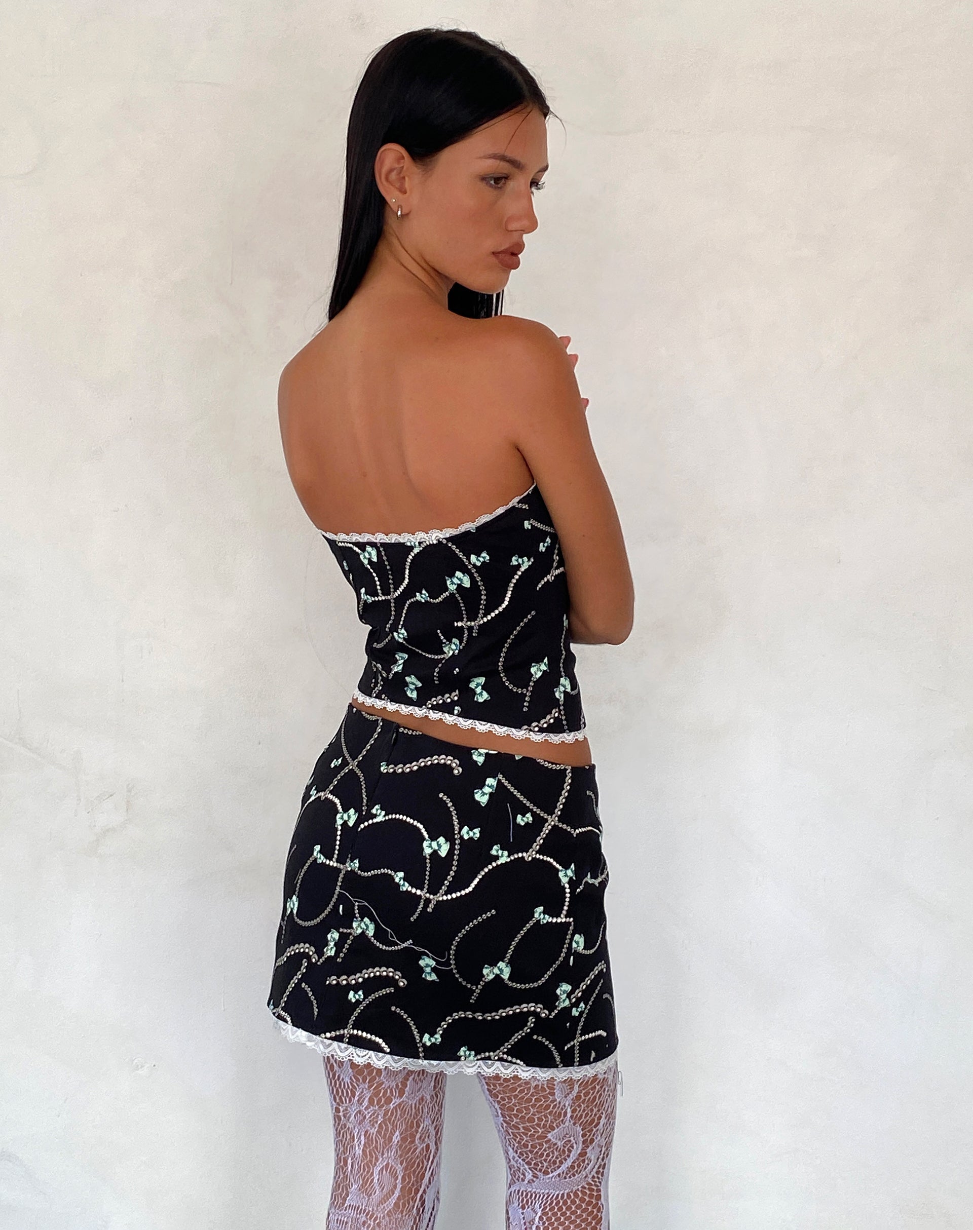 Image de Lacur Corset bandeau noir avec impression de perles et de nœuds