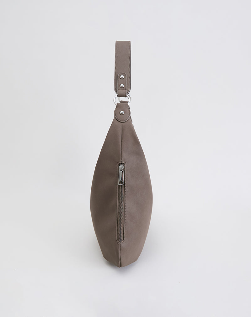 Image du grand sac brun à clous