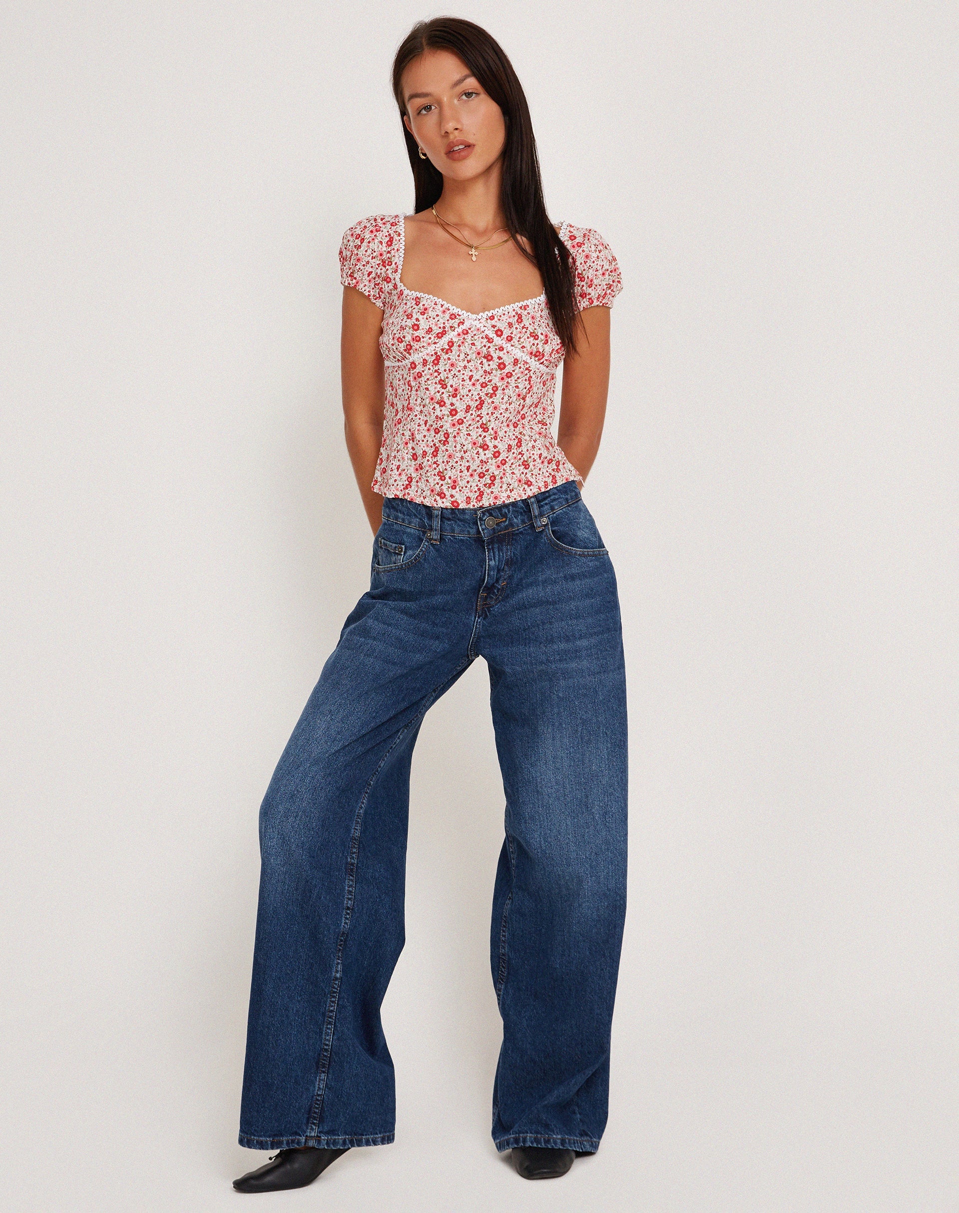 Image de Laz Top in Blush Red Ditsy Floral
