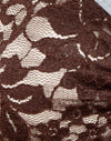 Dentelle chocolat avec reliure bleue