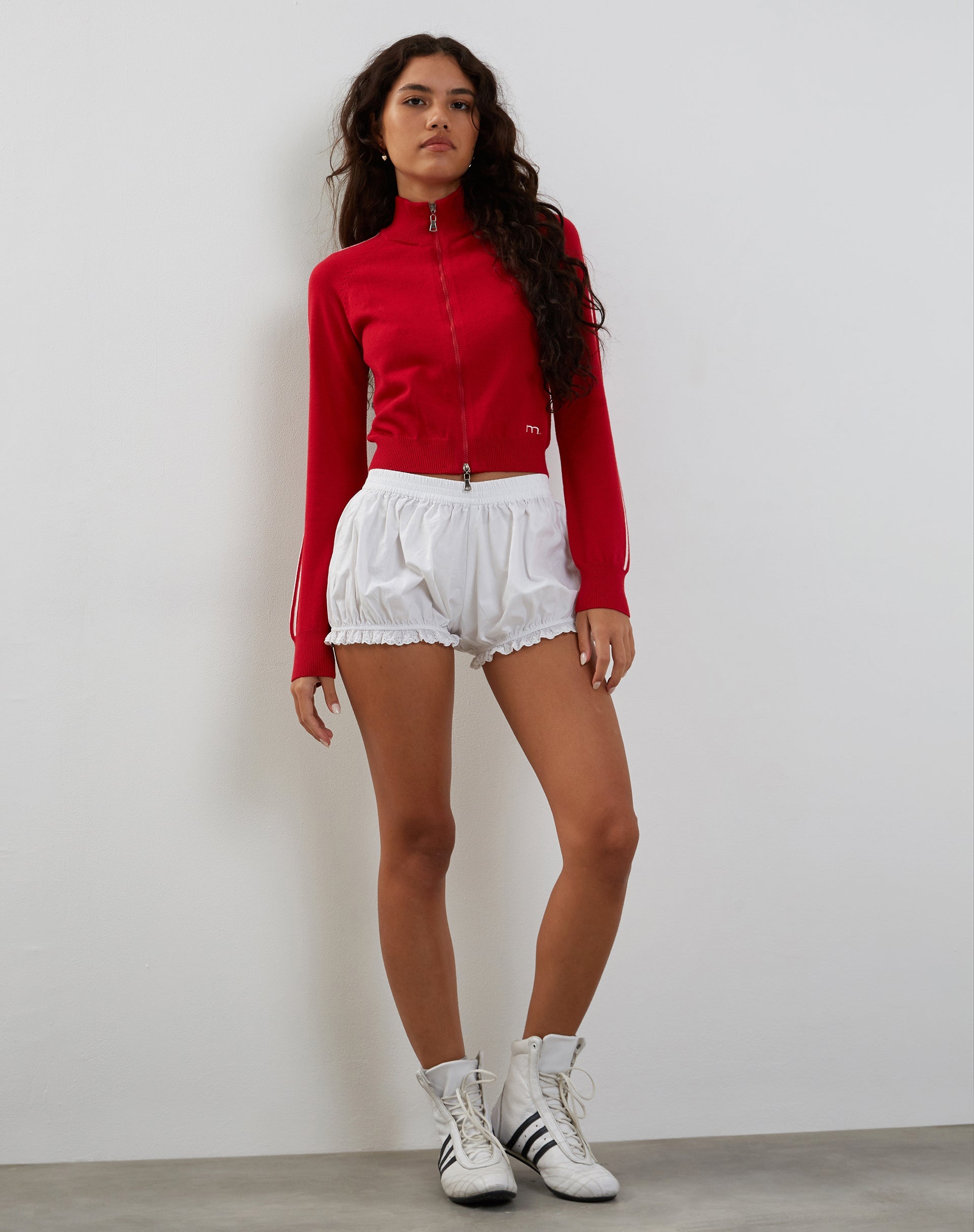 Image de la veste zippée Lennon en rouge avec bandes latérales blanches