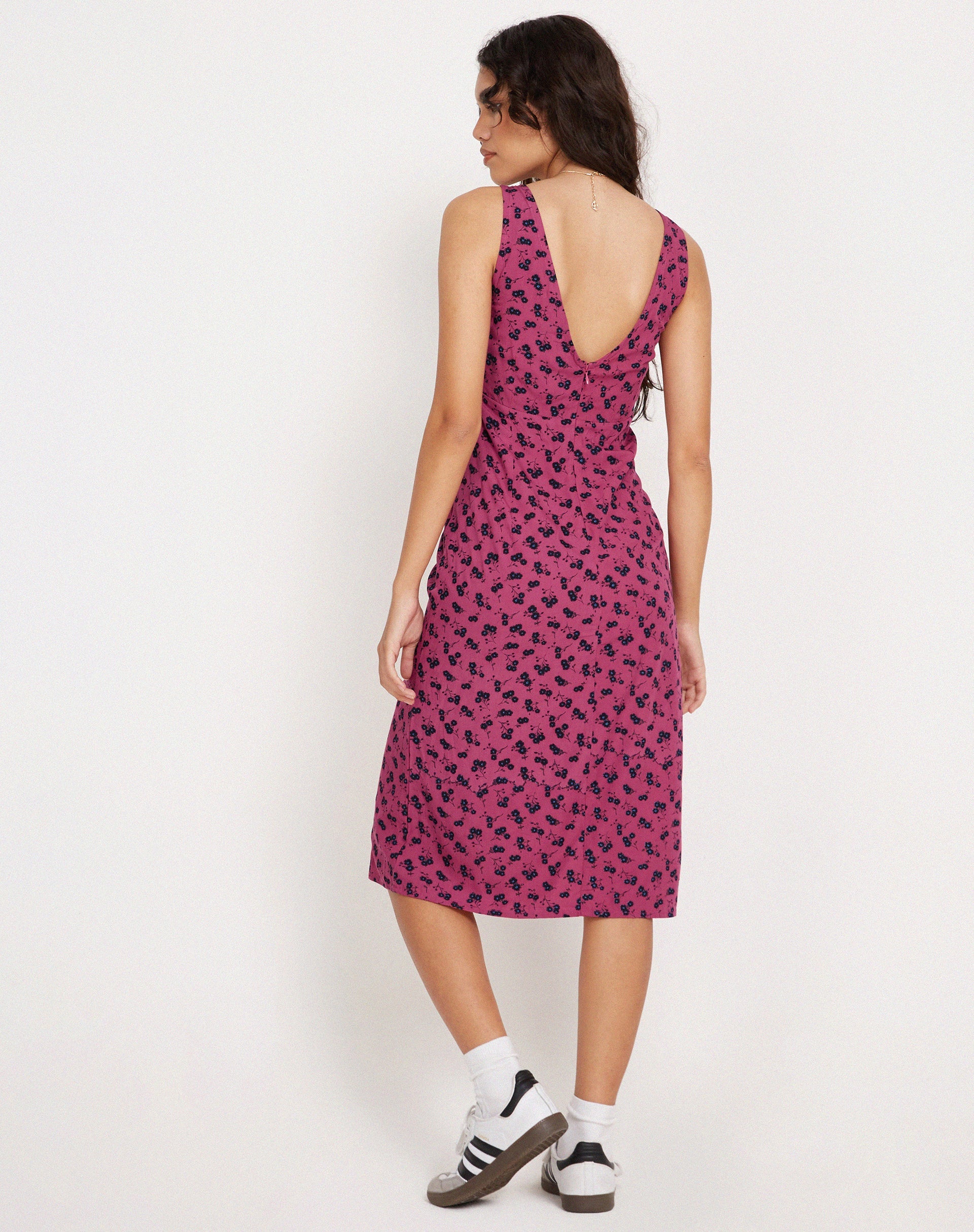 Image de Lieva Midi Dress in Raspberry Floral