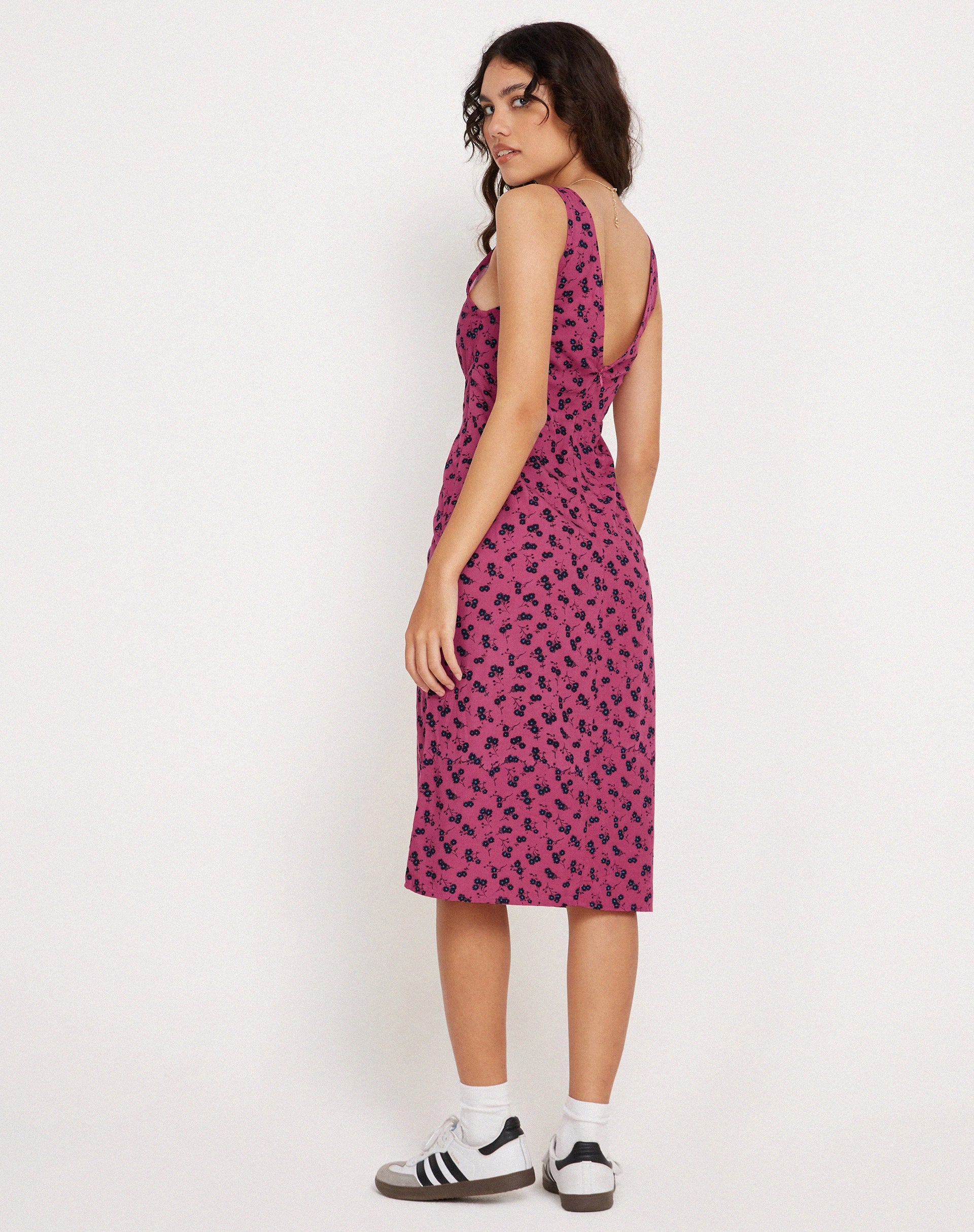 Image de Lieva Midi Dress in Raspberry Floral