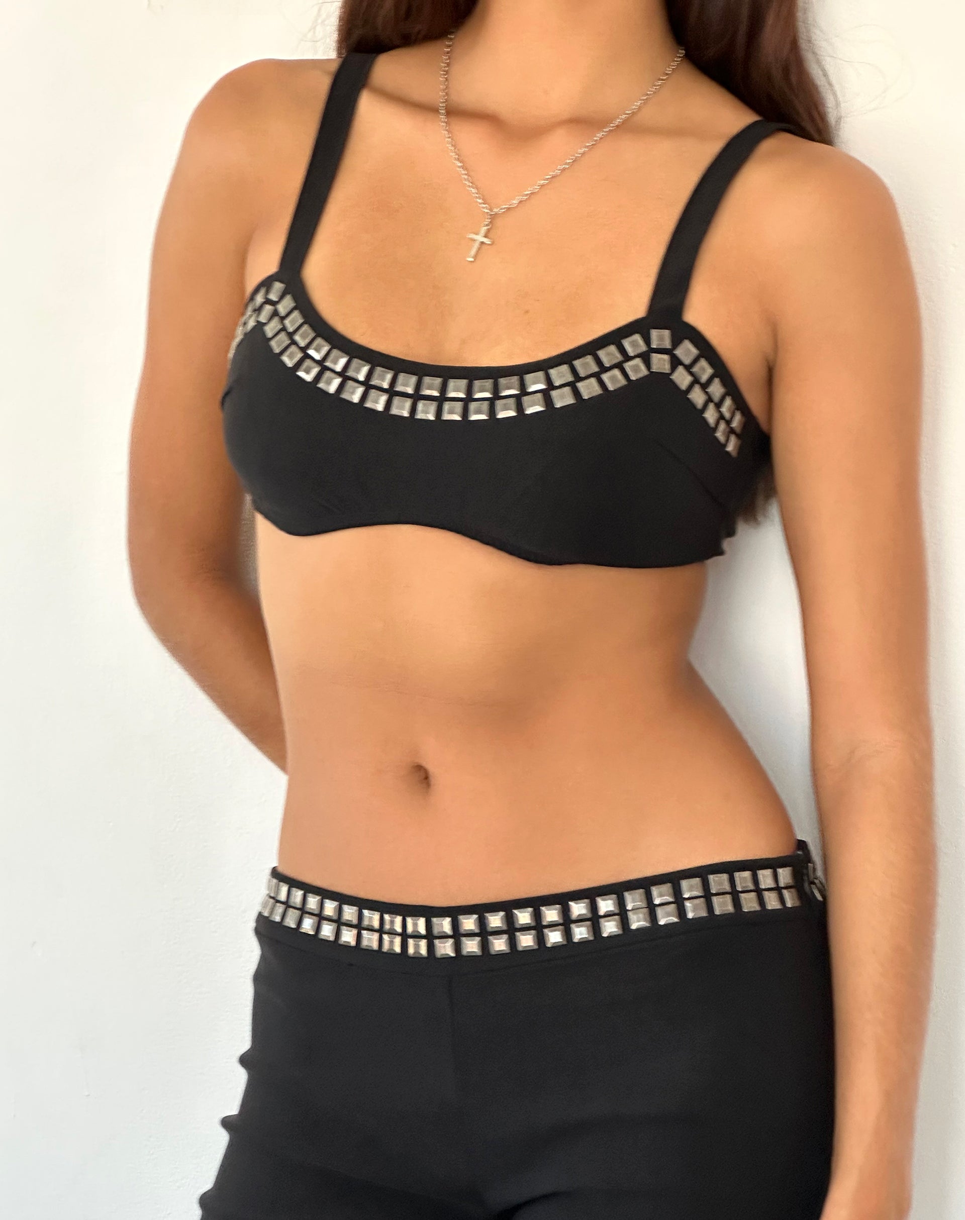 Image de Liu Bralette cloutée en noir Tailoring