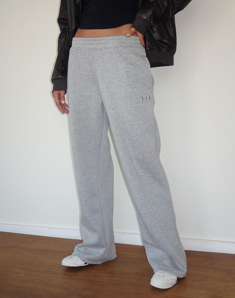 Jogging ample en gris chiné avec broderie M