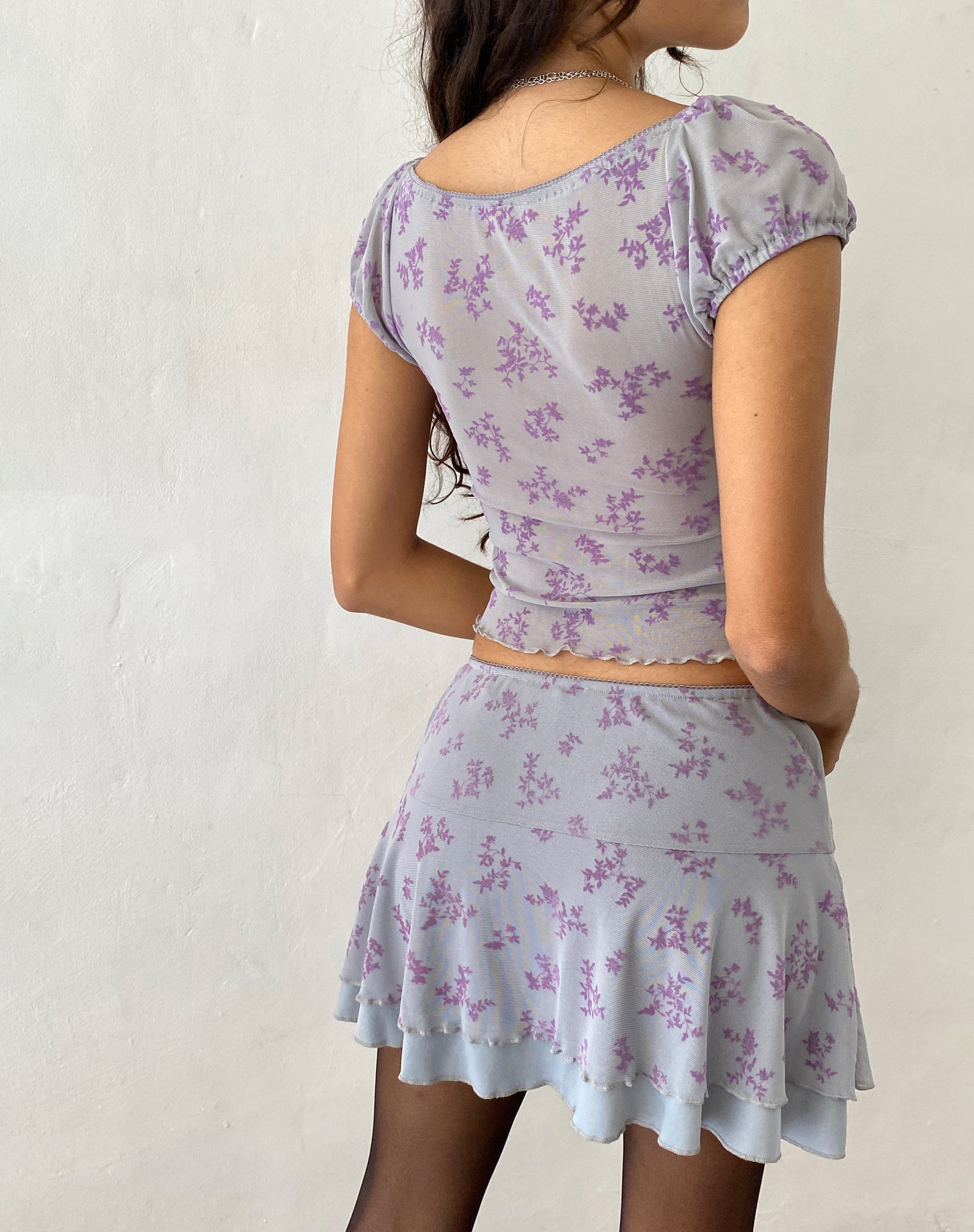 Image de la mini-jupe Friska en flocon botaniste violet