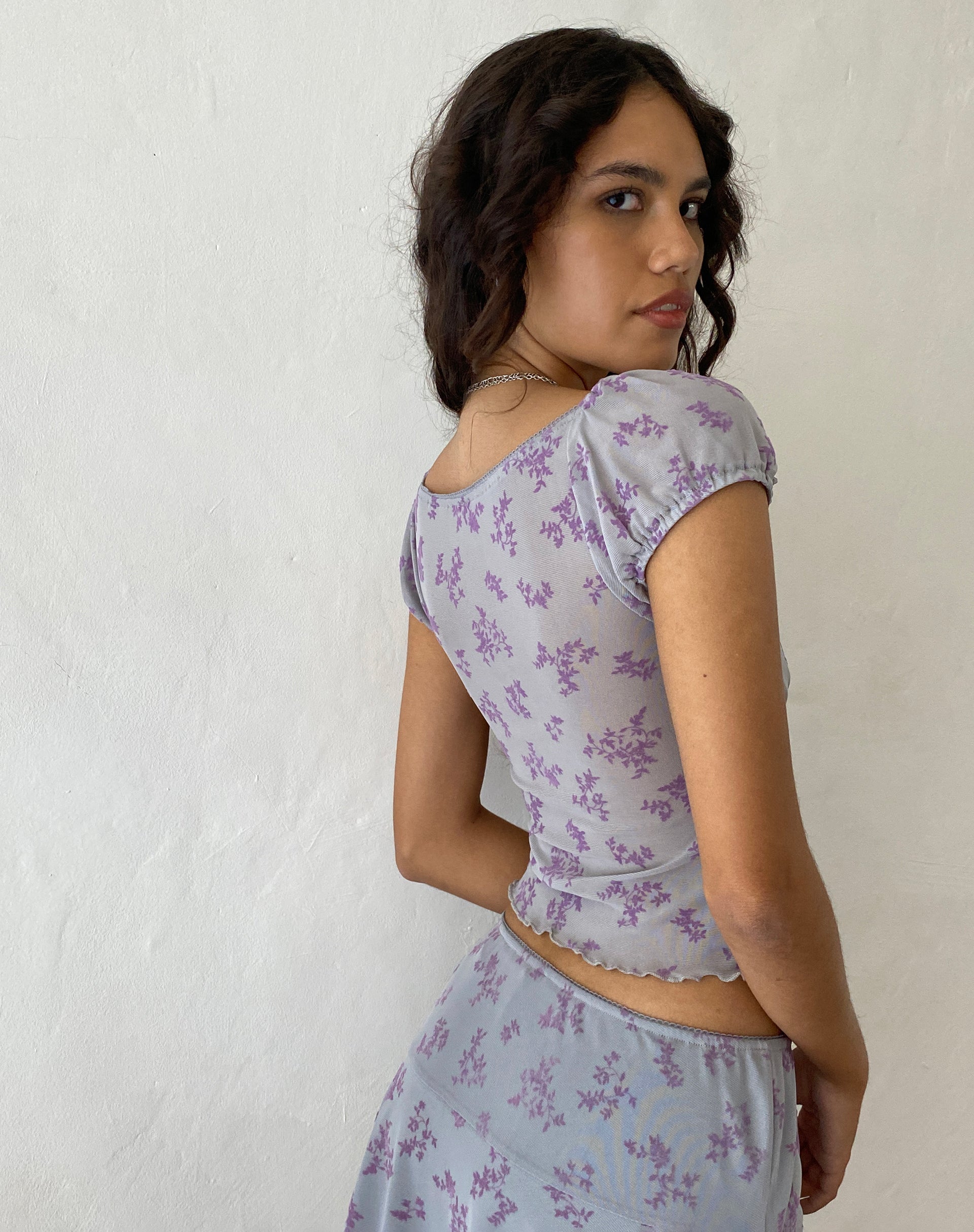 Image de Lorenne Sweetheart Mesh Top in Purple Botanist Flock