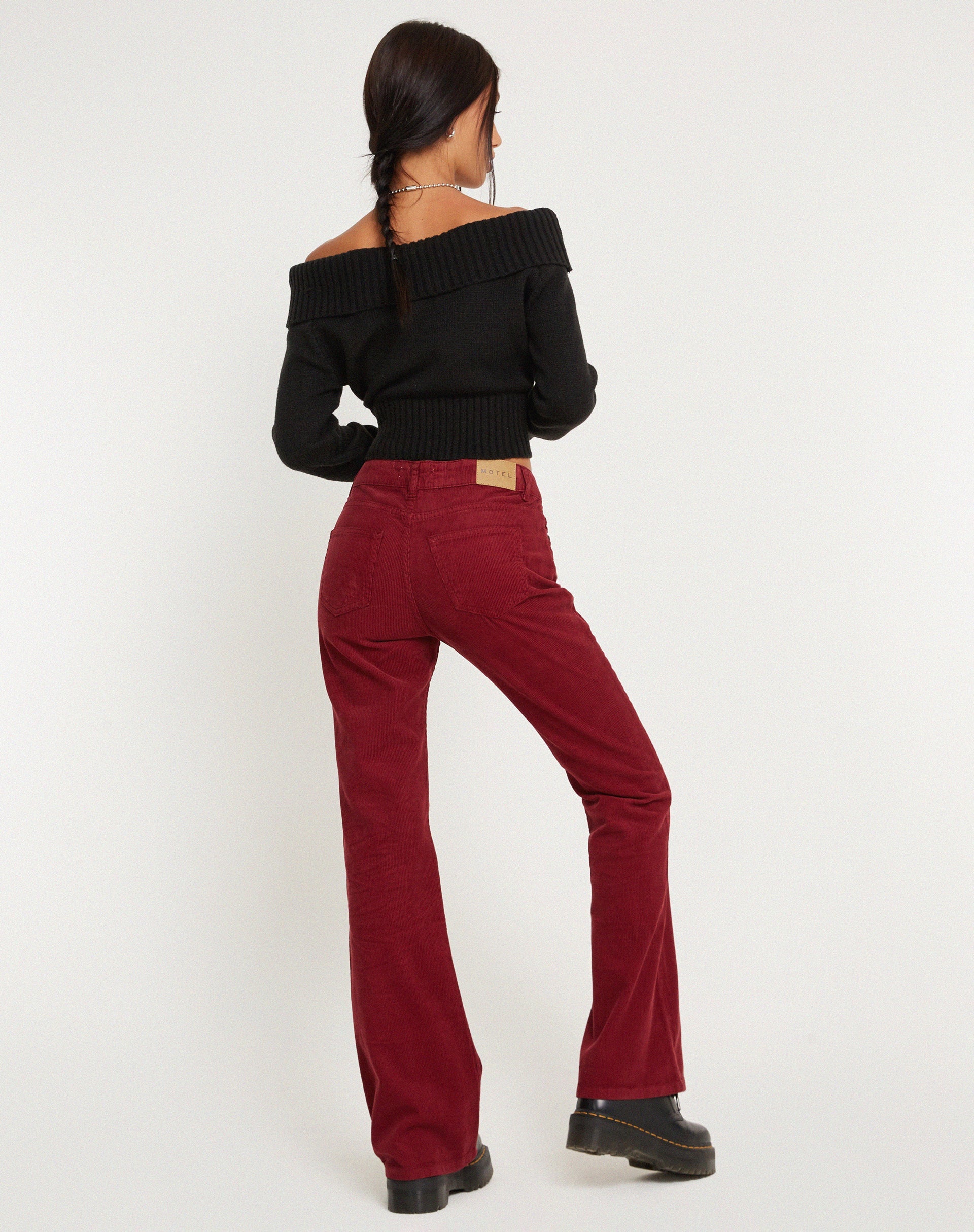 Image de Jeans Bootleg à taille basse en Cord Maroon