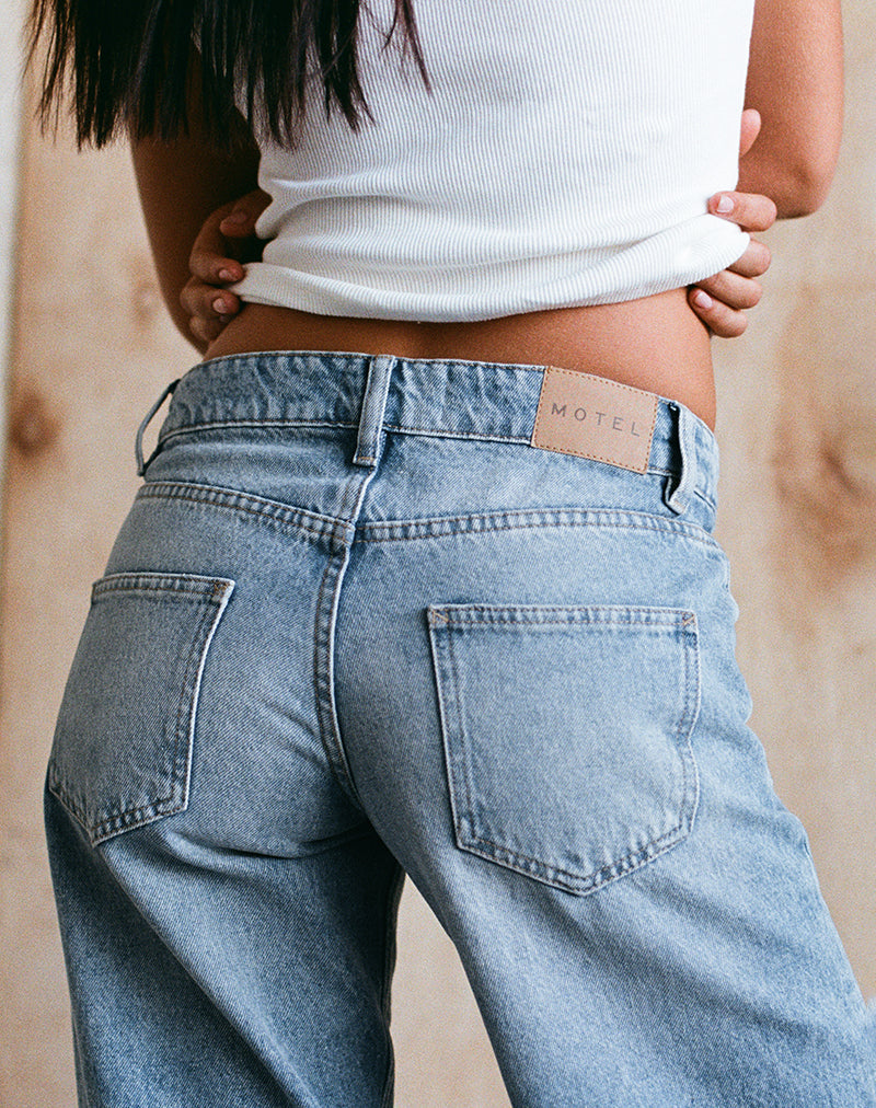 Jean parallèle à taille basse, bleu vif, usé