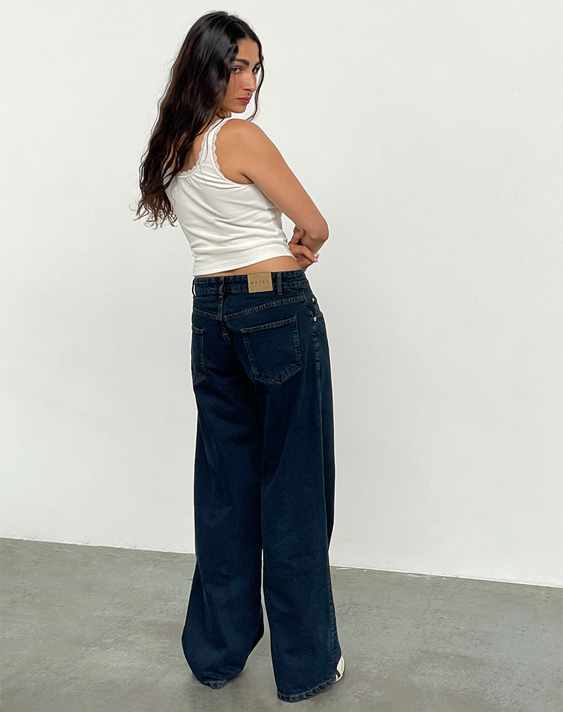 Image de Jeans Roomy à taille basse en bleu Ink