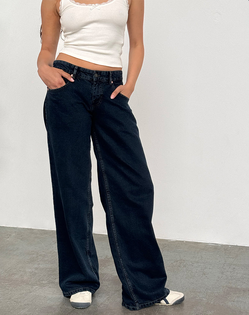 Image de Jeans Roomy à taille basse en bleu Ink