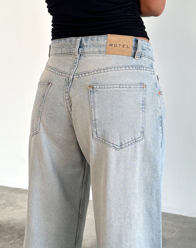 Image de Roomy Extra Wide Low Rise Jeans in Sand Bleach Extreme