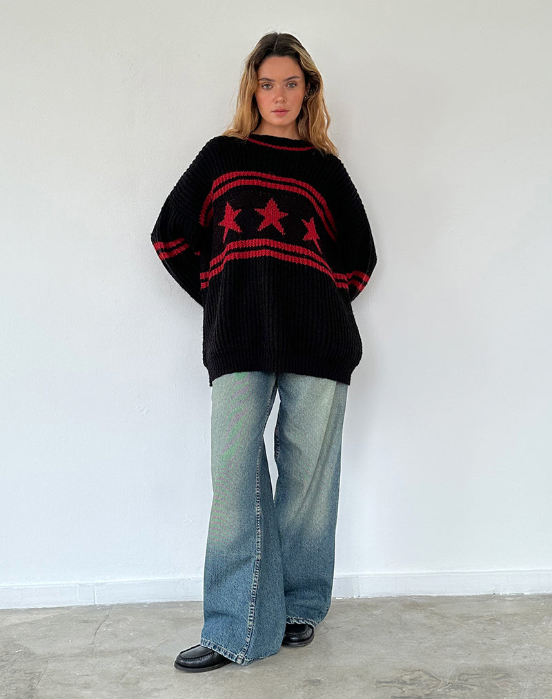 Image of Lulees Oversized Jumper in Black with Red Star and Stripes (Pull surdimensionné en noir avec étoile et rayures rouges)