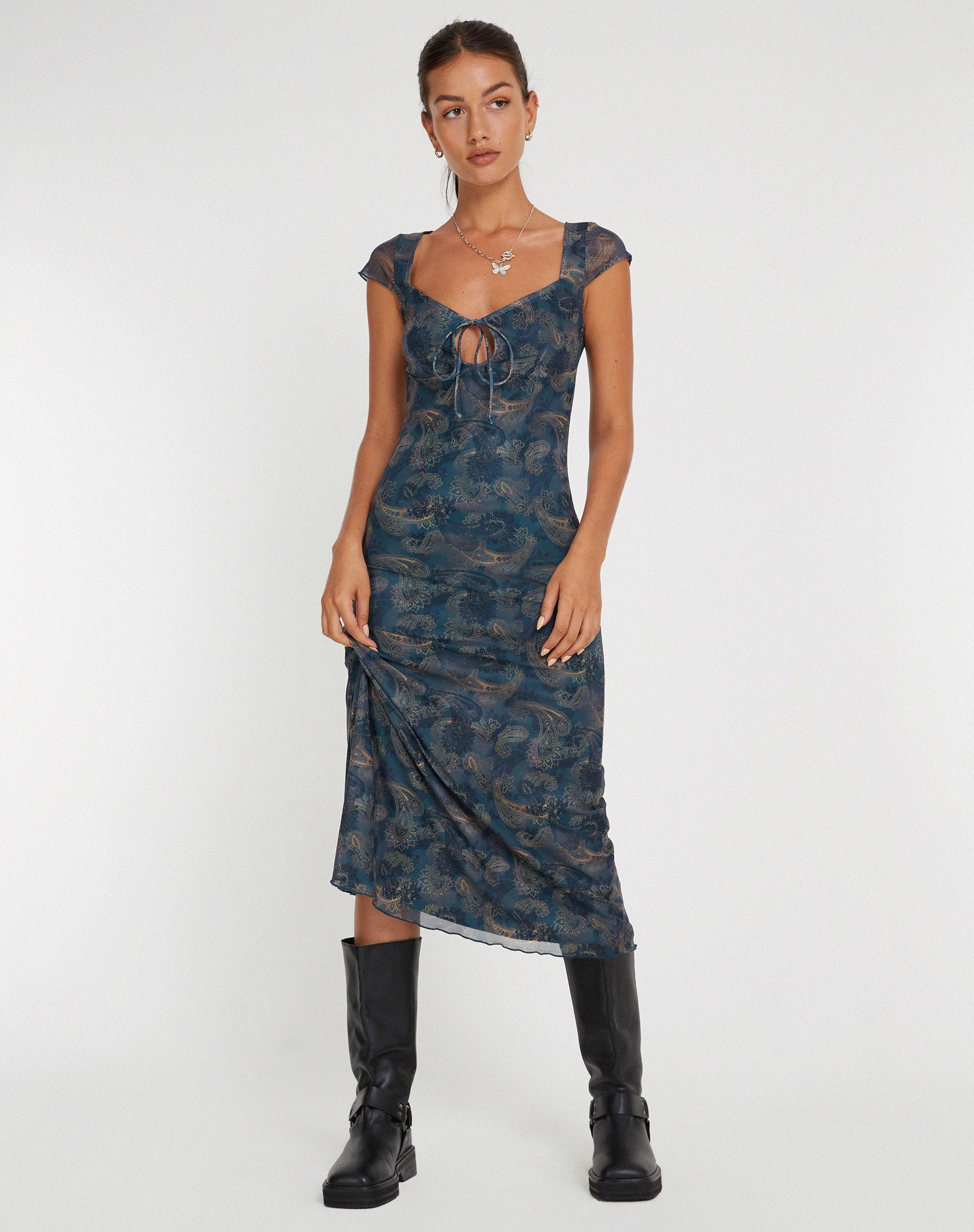 image de Lunama Mesh Midi Dress in Tonal Blue Paisley