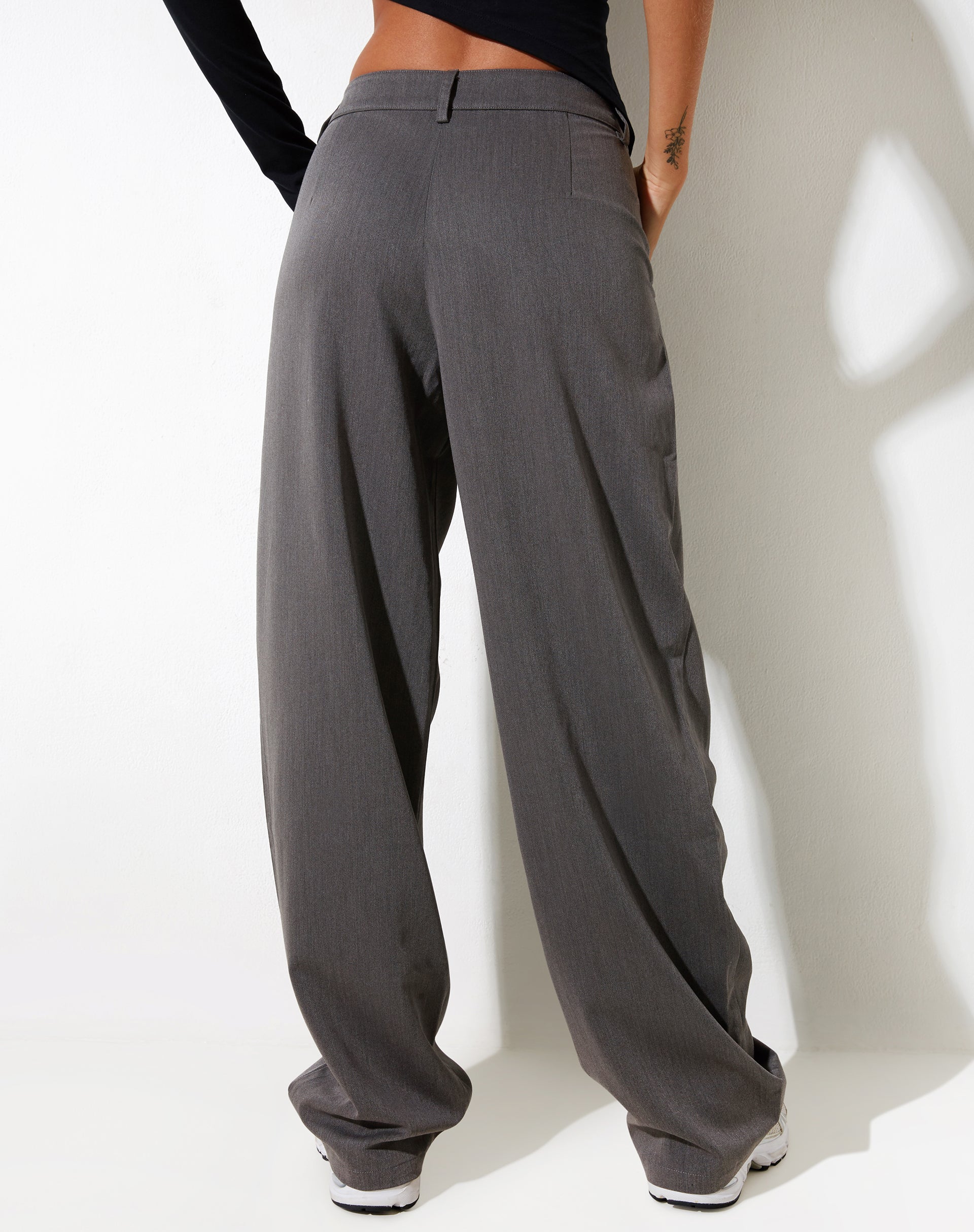 IMAGE DE Pantalon large Sakaria en tailleur anthracite