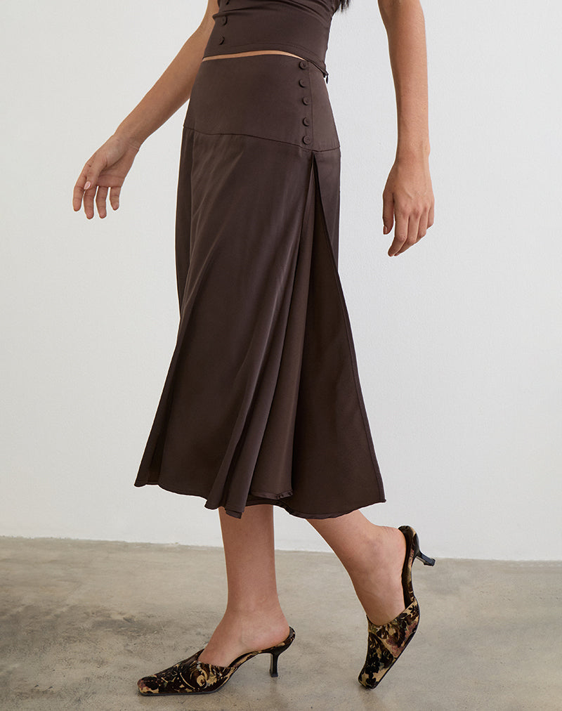 Jupe midi Manyala en satin marron foncé