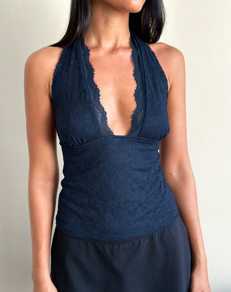 Matua Halter Top in Clover Lace Navy (Top dos nu en dentelle de trèfle)